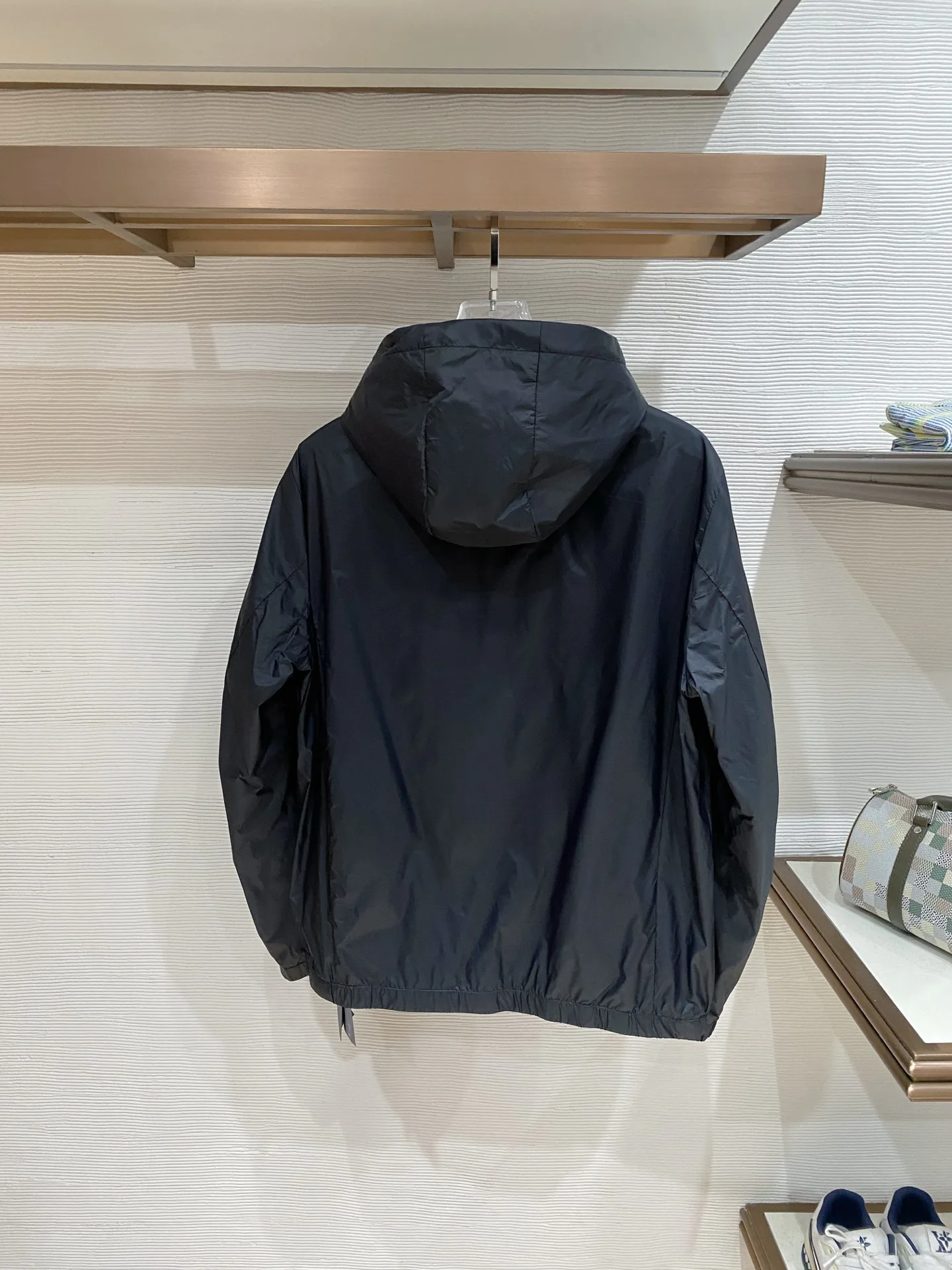 Куртки И Пуховики Мужские Prada 10300309