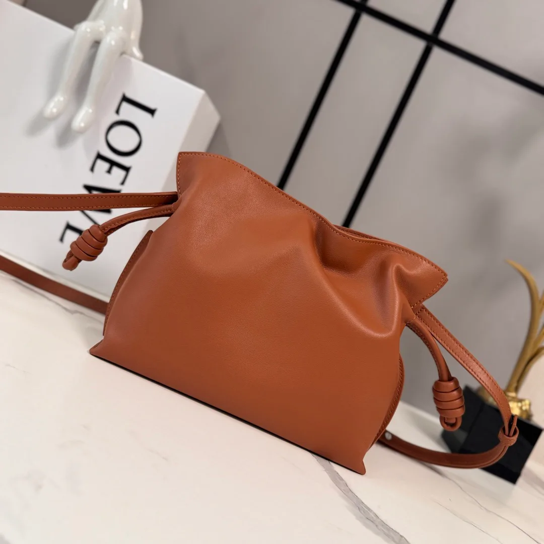 Клатчи Женские Loewe 15222353