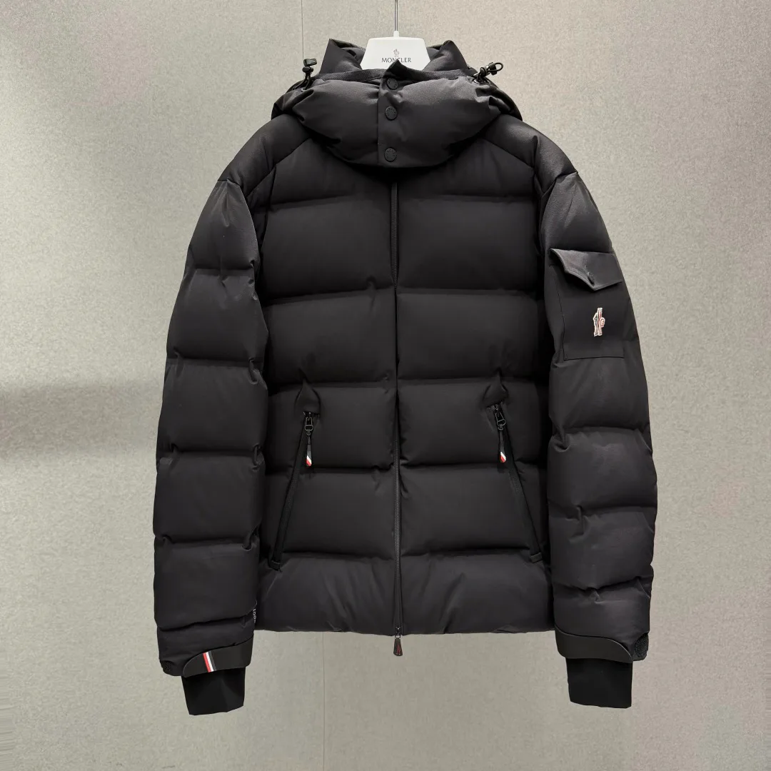 Куртки И Пуховики Женские Moncler 17418464