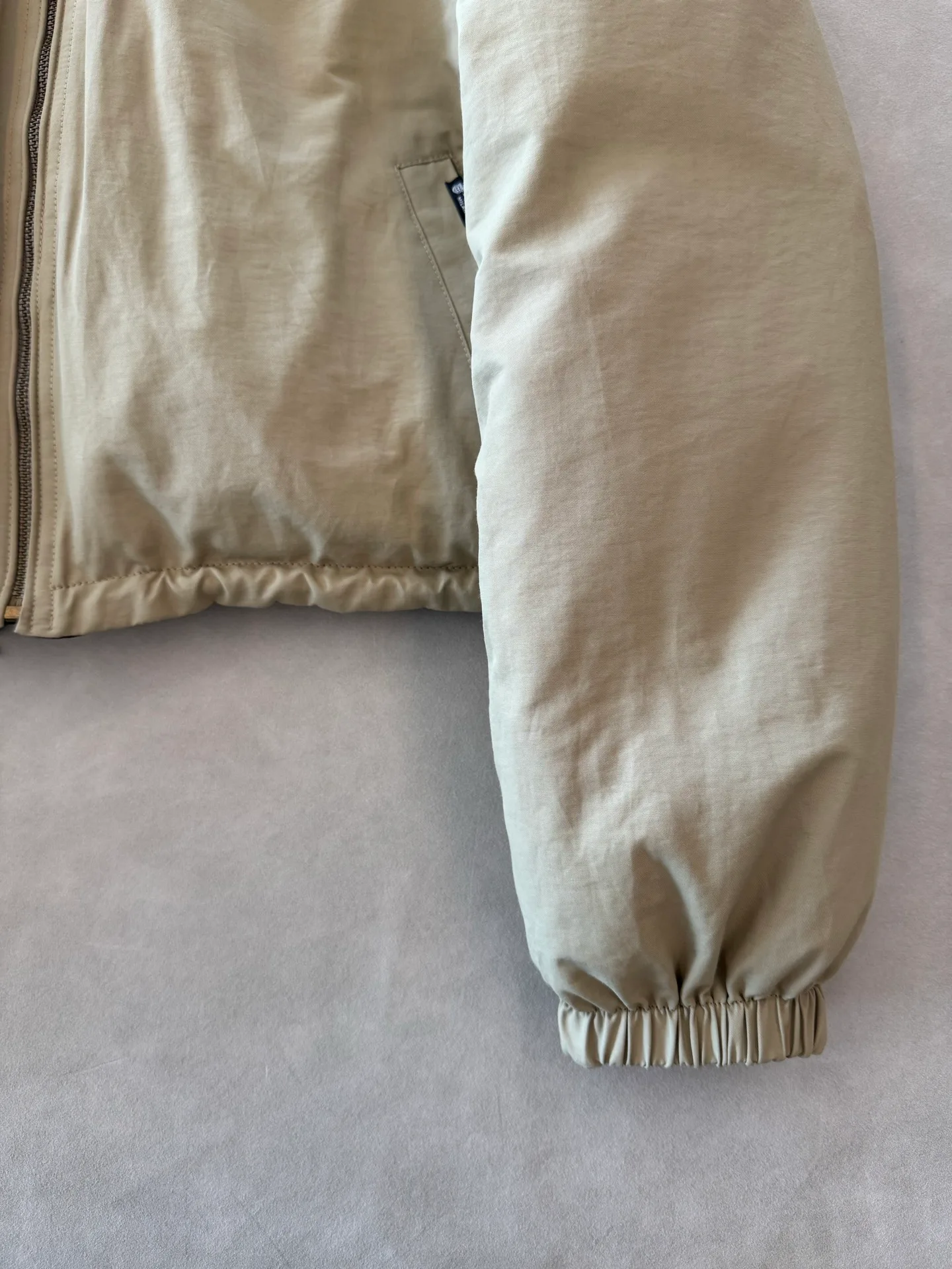 Куртки И Пуховики Женские Prada 19174978