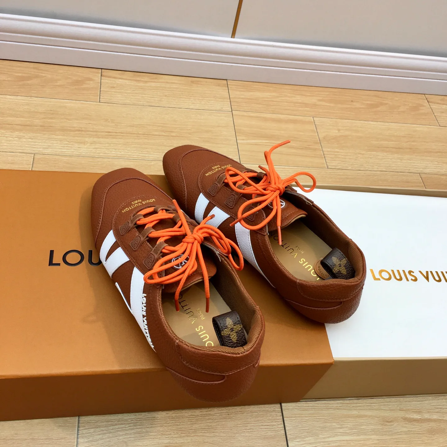 Кроссовки Женские Louis Vuitton 1590951