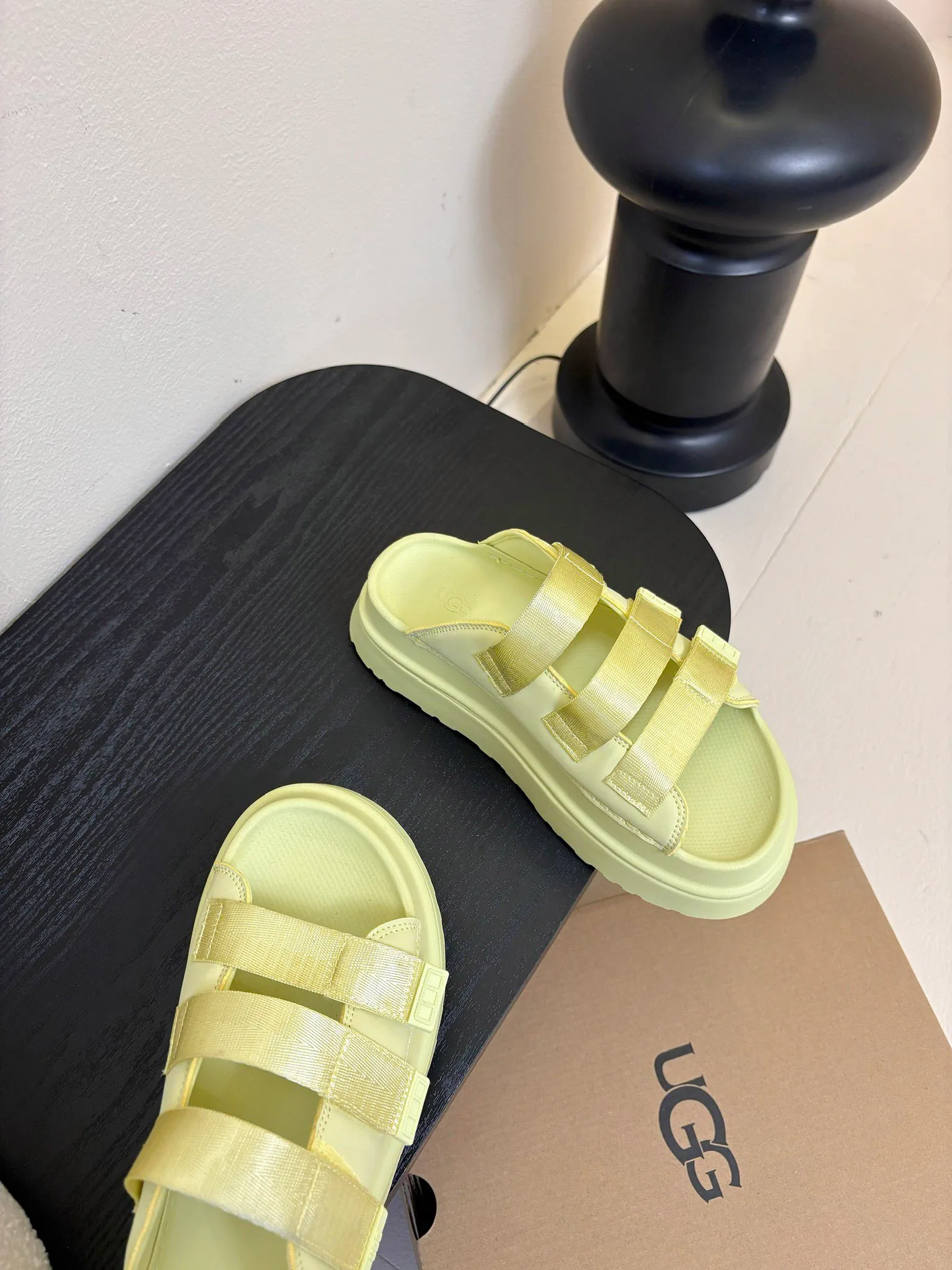 Шлепанцы Женские Ugg 302089