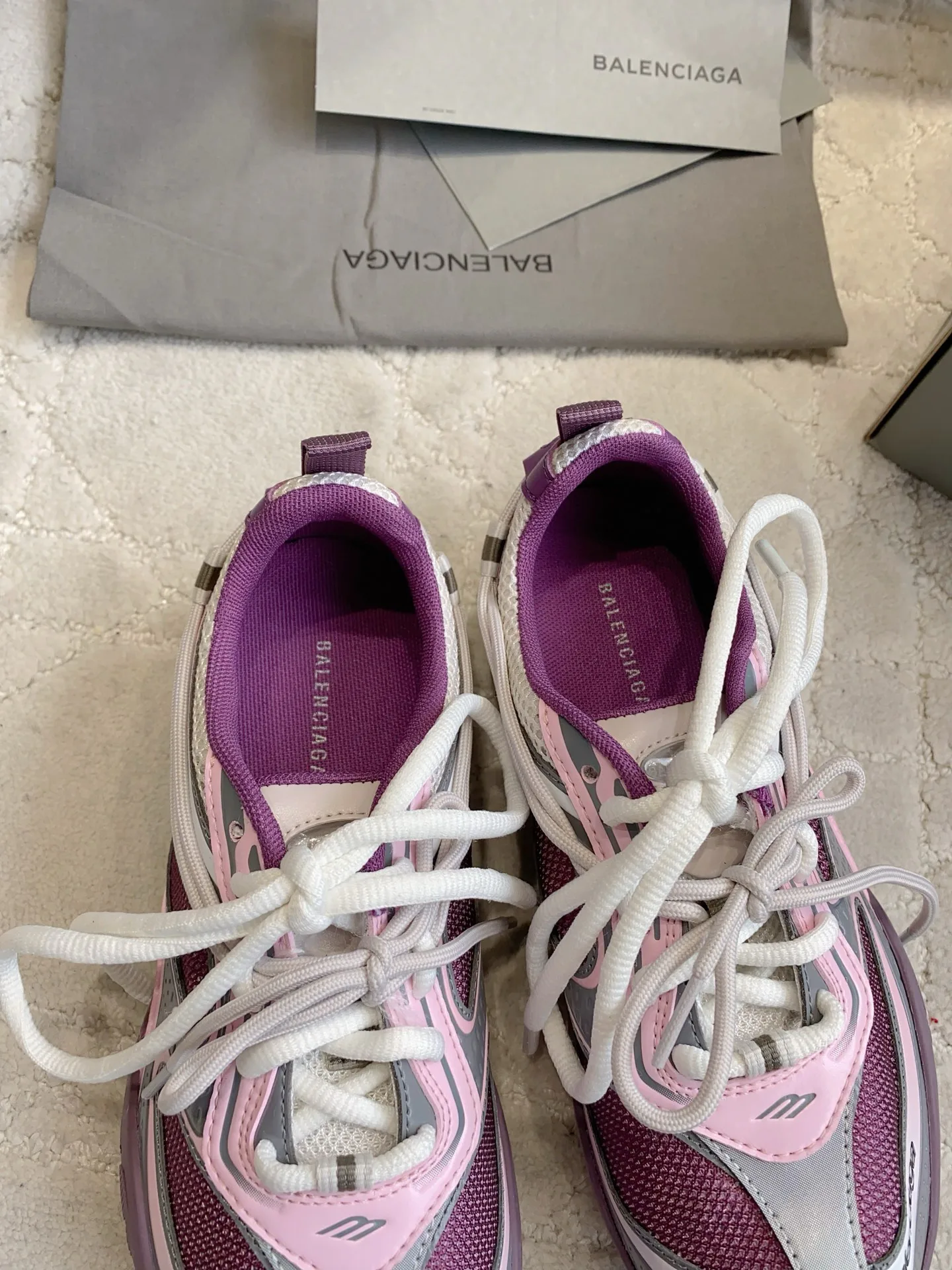 Кроссовки Женские Balenciaga 18133404