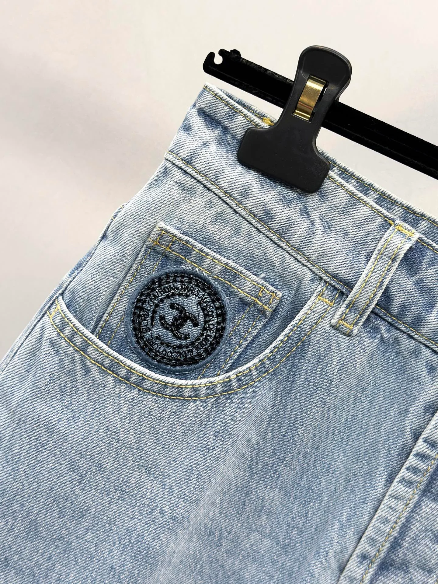 Джинсы Женские Chanel 19932836