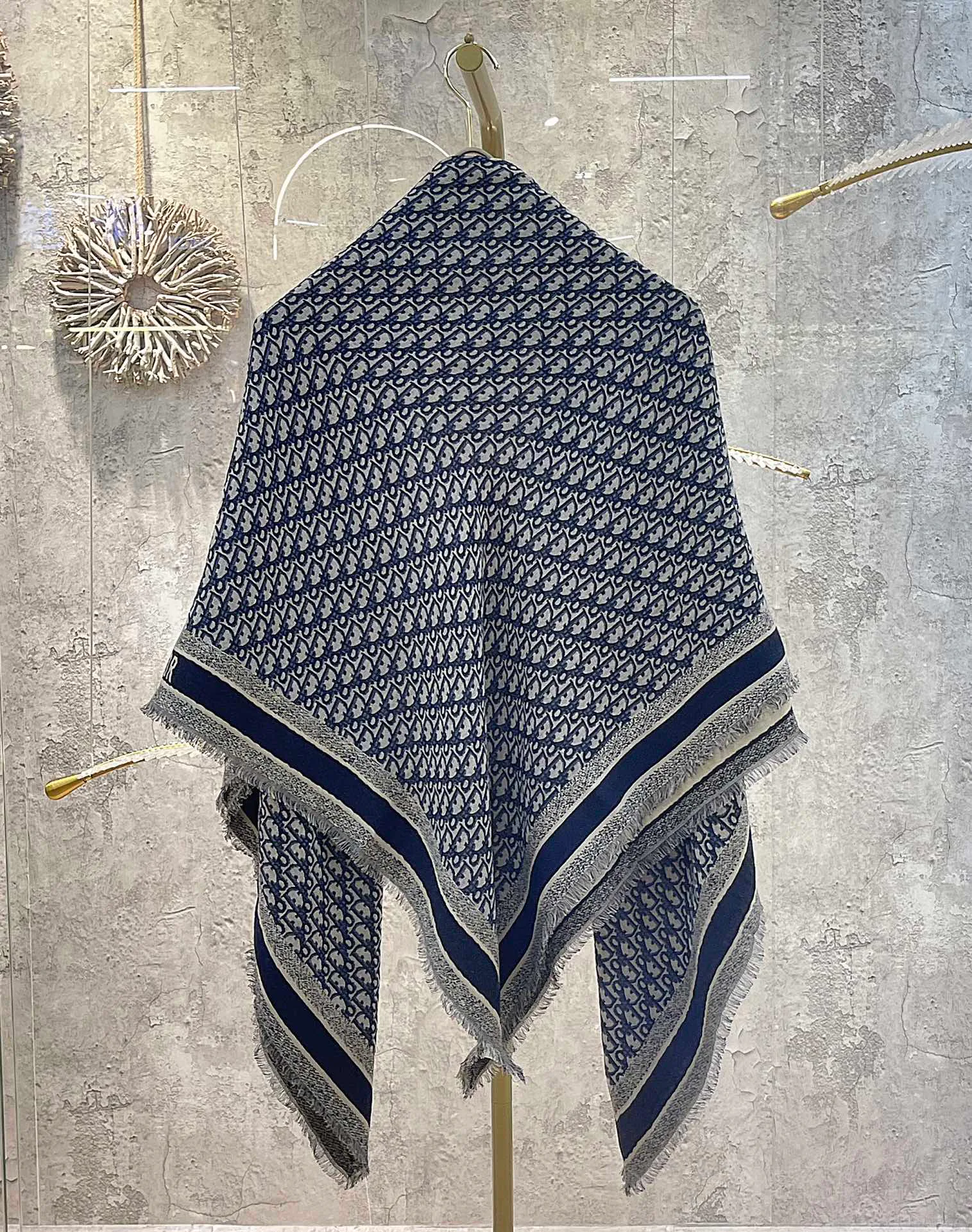 Шарфы Christian Dior 18595767