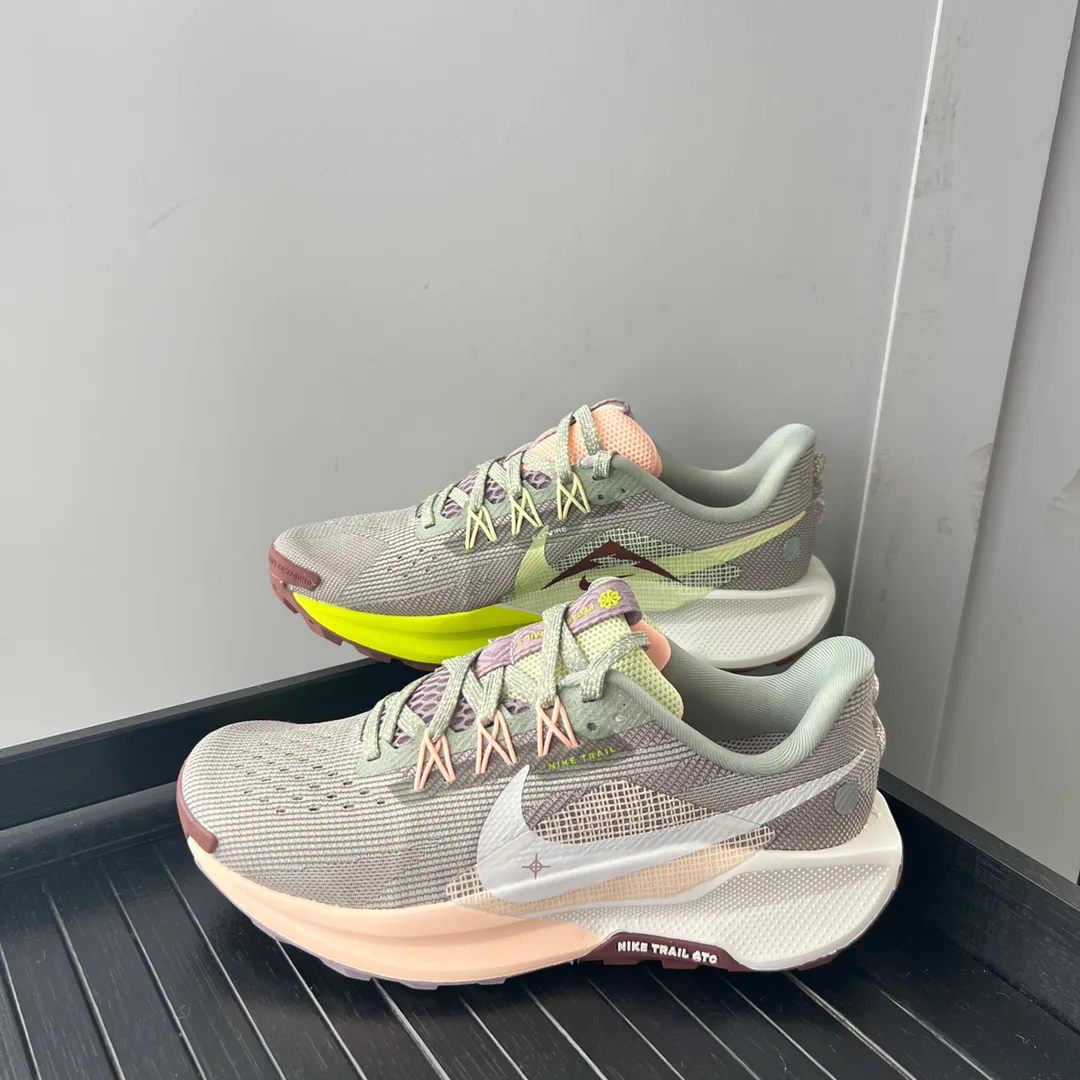 Кроссовки Женские Nike 1265