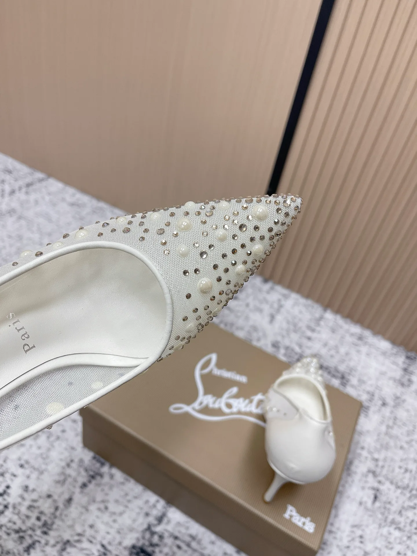 Туфли Женские Christian Louboutin 11946958