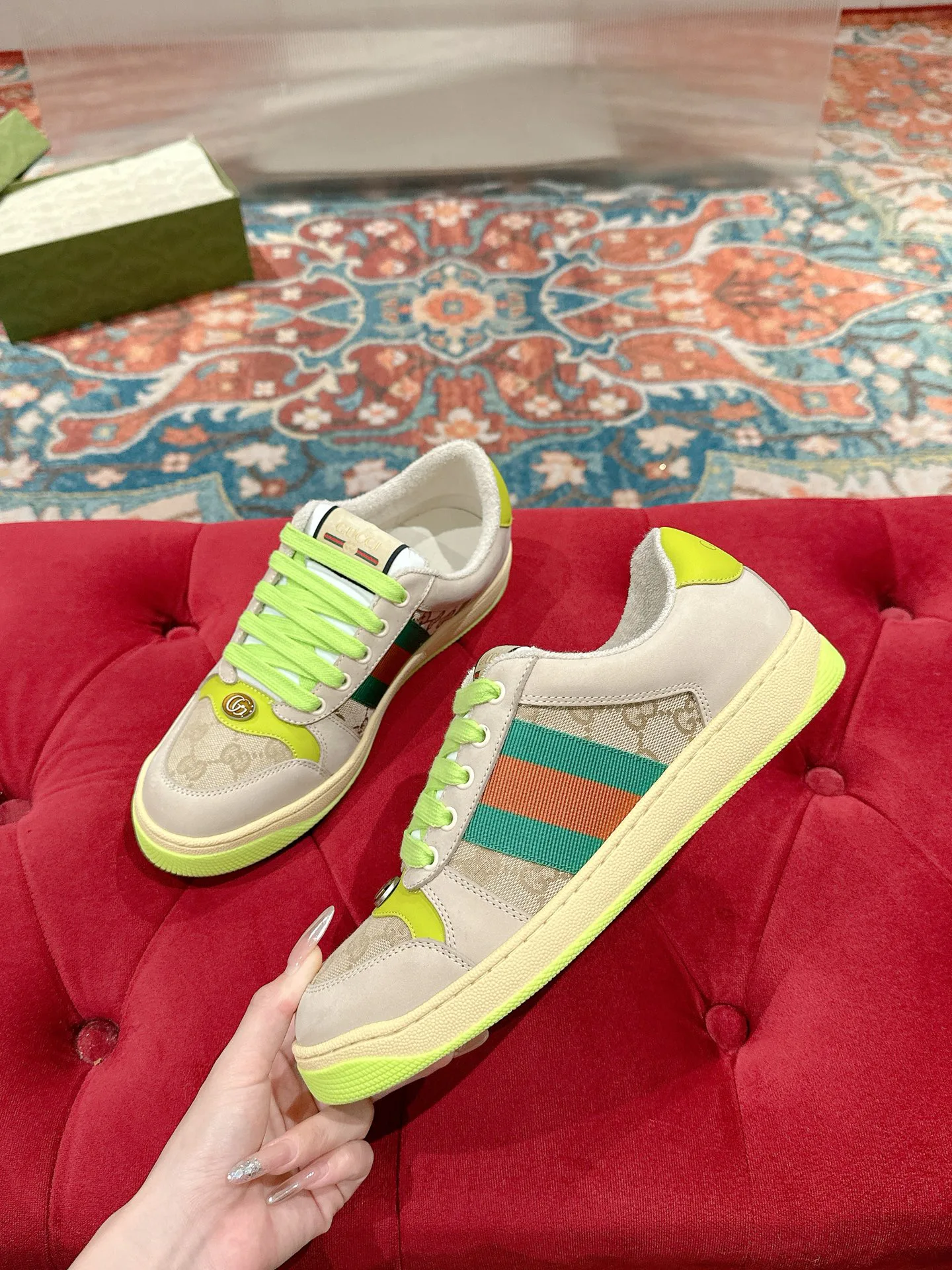 Кроссовки Женские Gucci 17956646