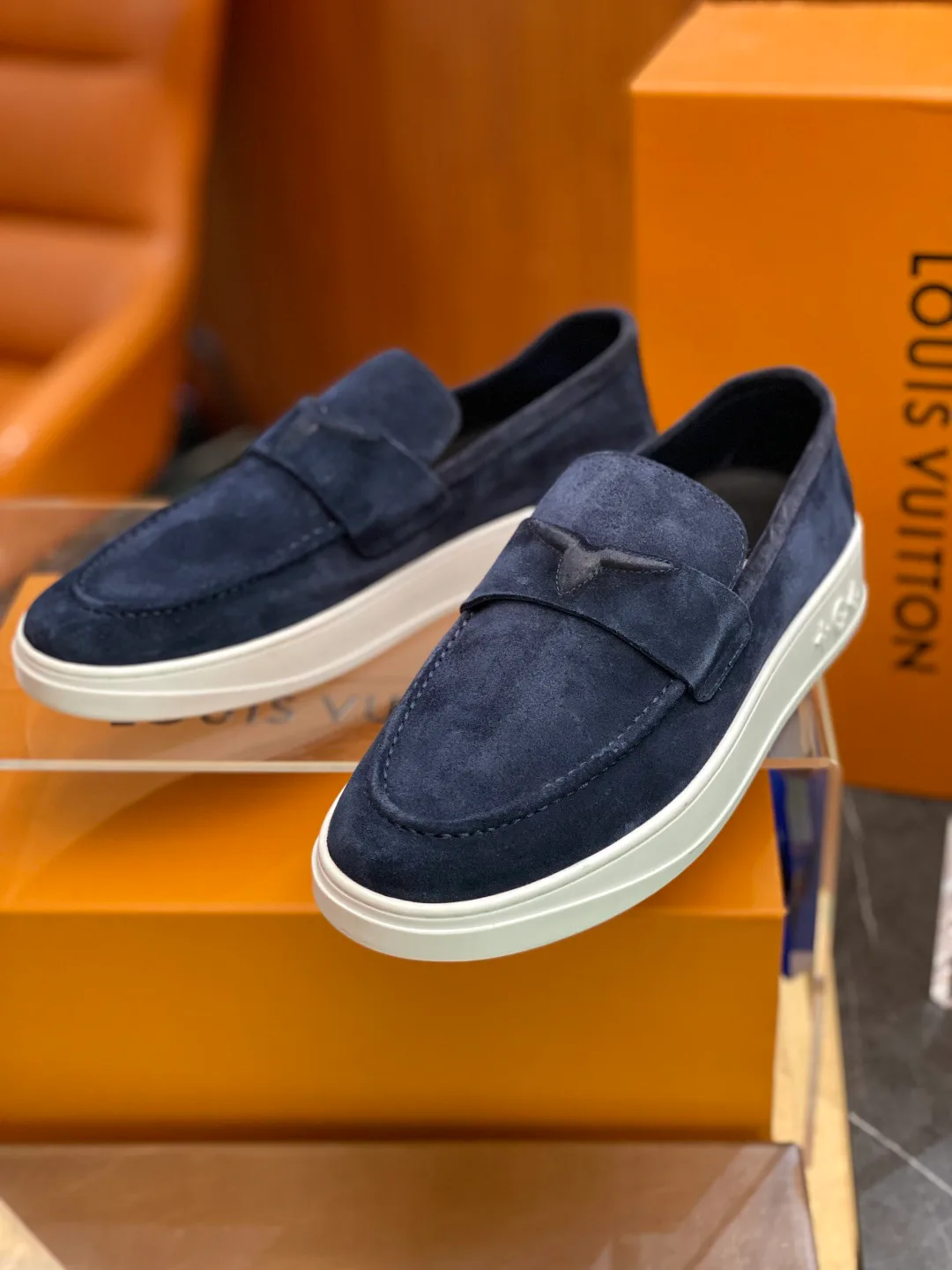 Лоферы И Мокасины Женские Louis Vuitton 17932745