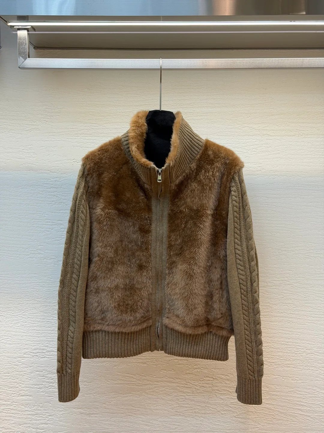 Кожаные Куртки И Дублёнки Женские Loro Piana 19038432