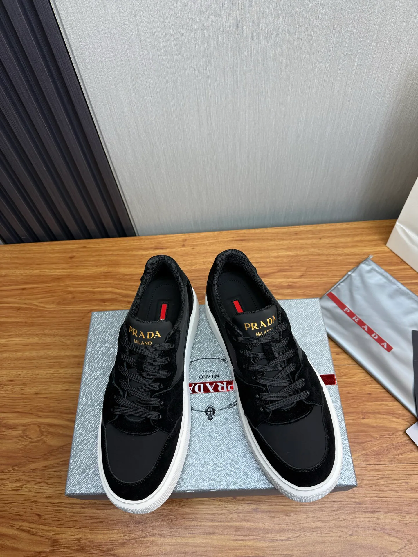 Ботинки Мужские Prada 13537369