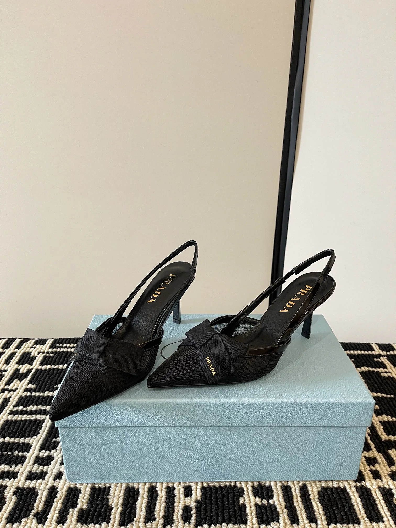 Босоножки Женские Prada 12820438