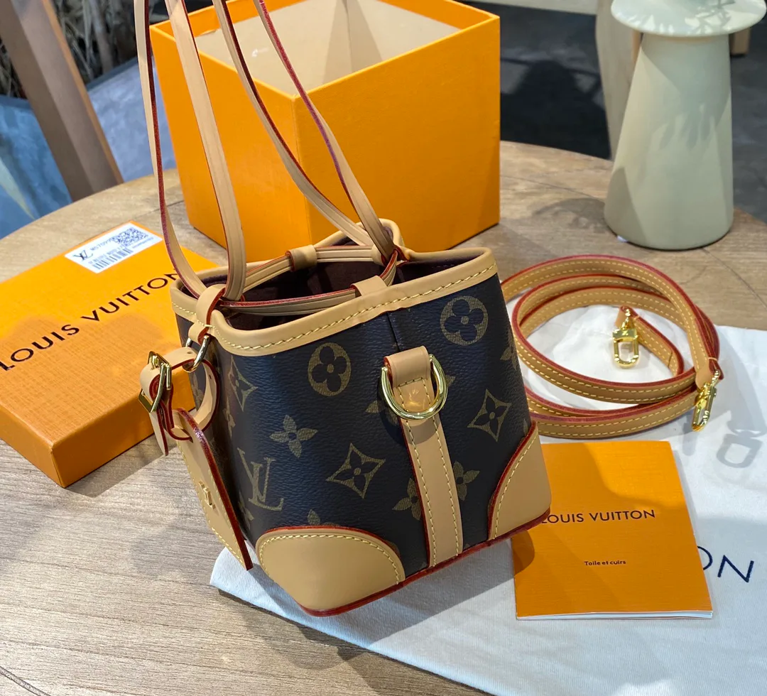 Сумки На Ремне Женские Louis Vuitton 20457