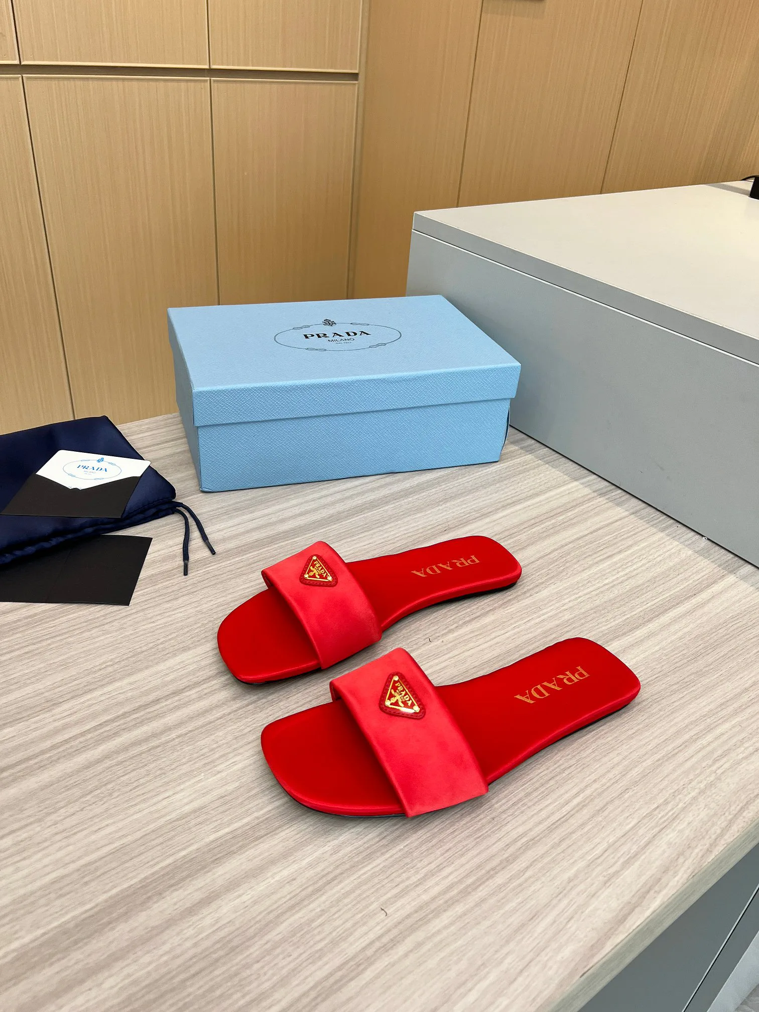 Босоножки Женские Prada 11386436