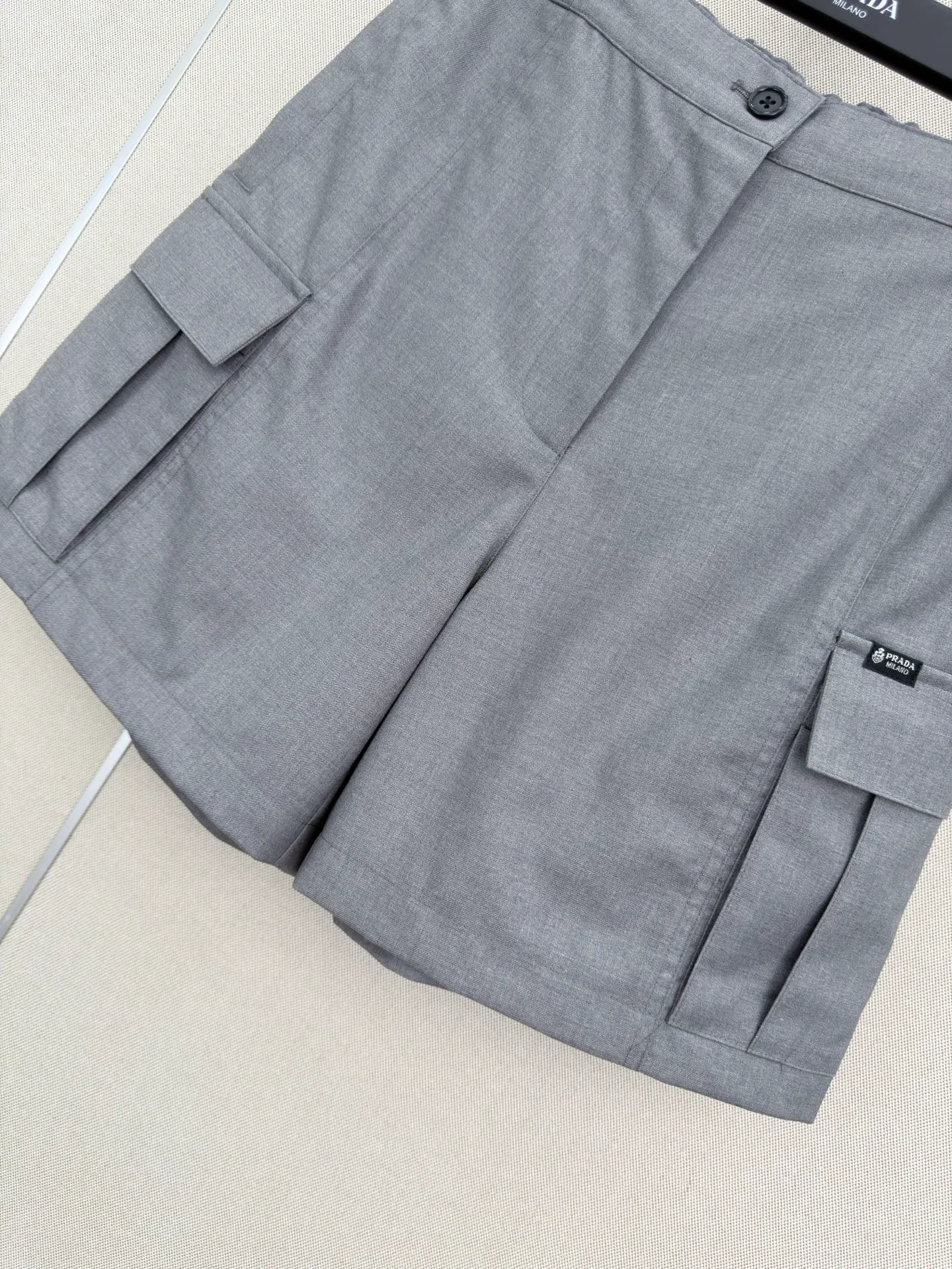 Шорты Женские Prada 18877926
