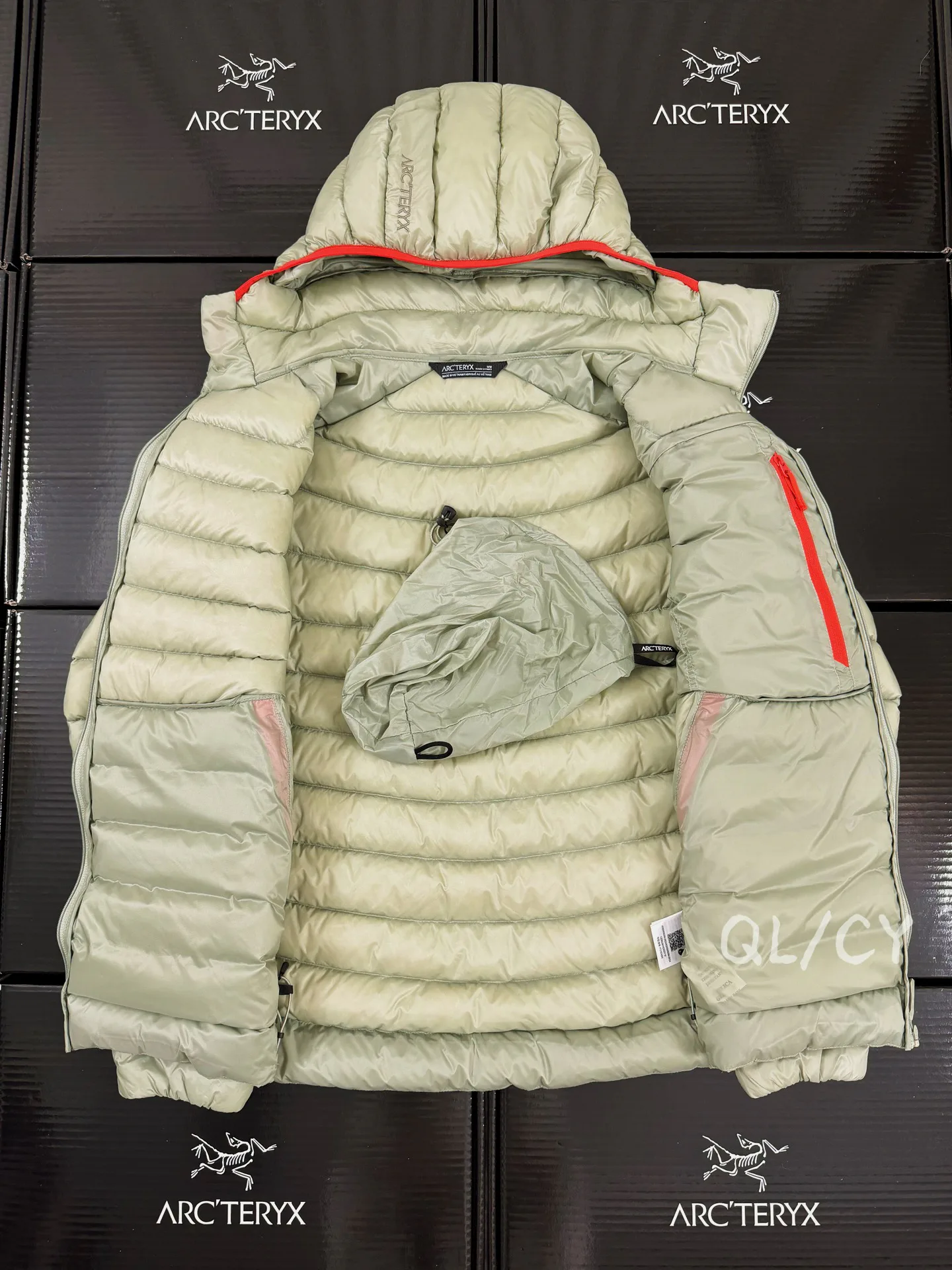 Куртки И Пуховики Женские Arcteryx 19916192