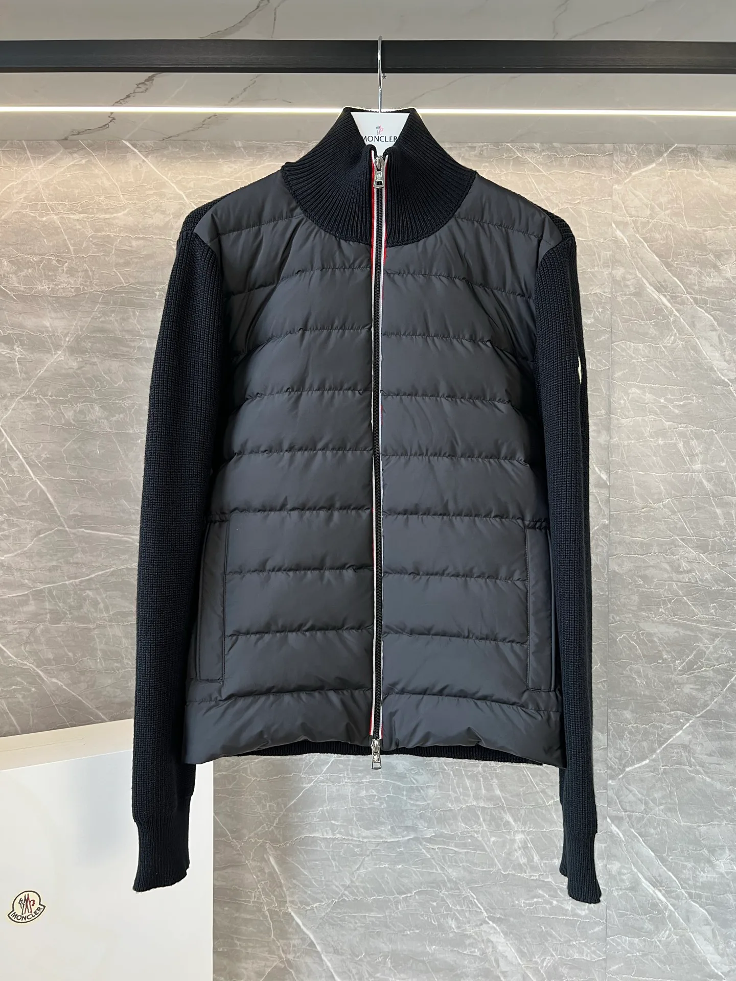 Куртки И Пуховики Женские Moncler 18599800