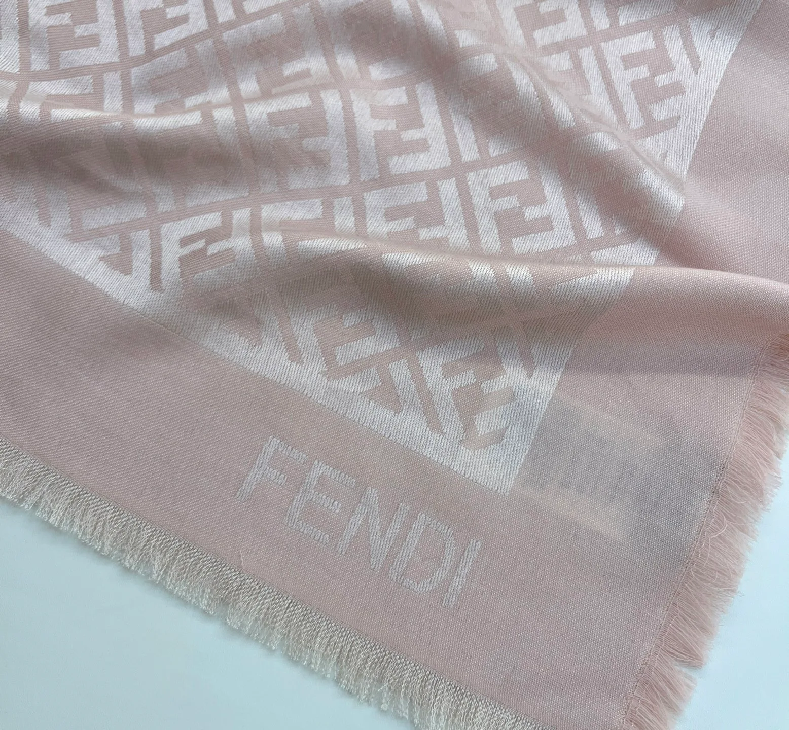 Шарфы Fendi 397437