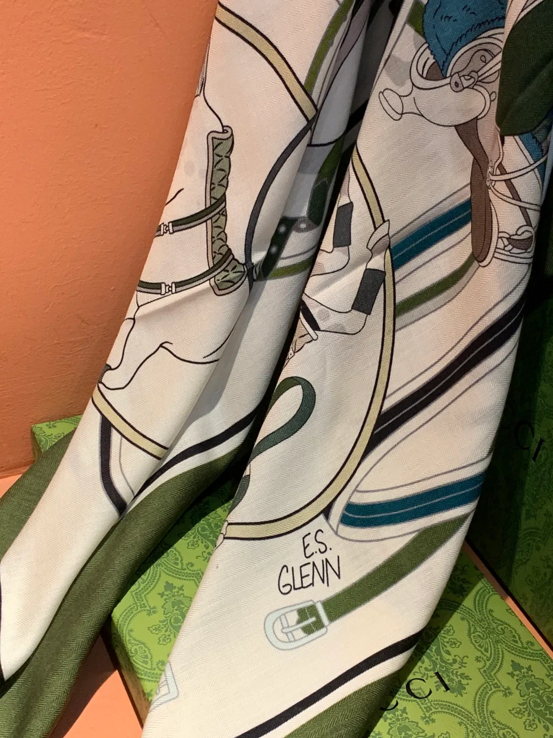 Шарфы Gucci 420542