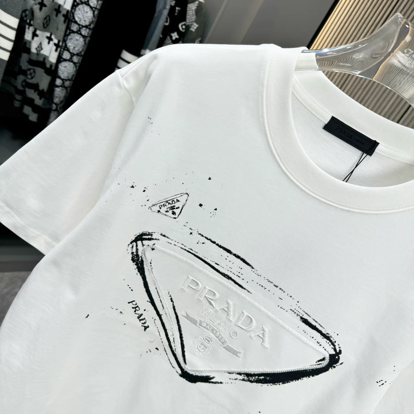 Футболки Женские Prada 1887620