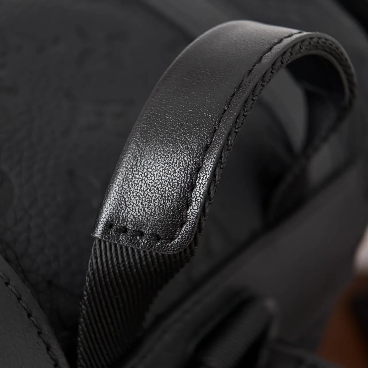 Рюкзаки Женские Louis Vuitton 17973441