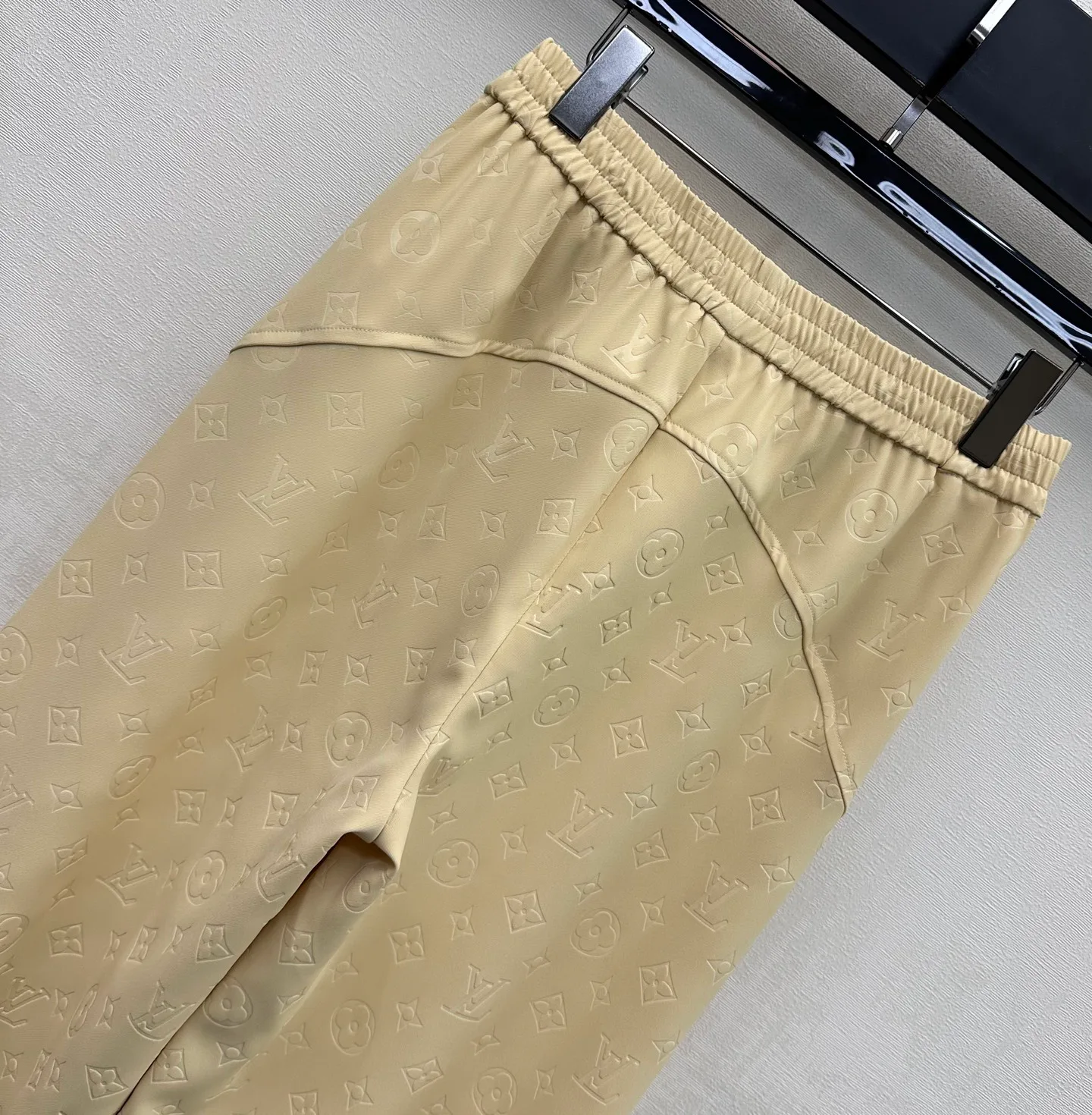 Брюки Женские Louis Vuitton 11517769