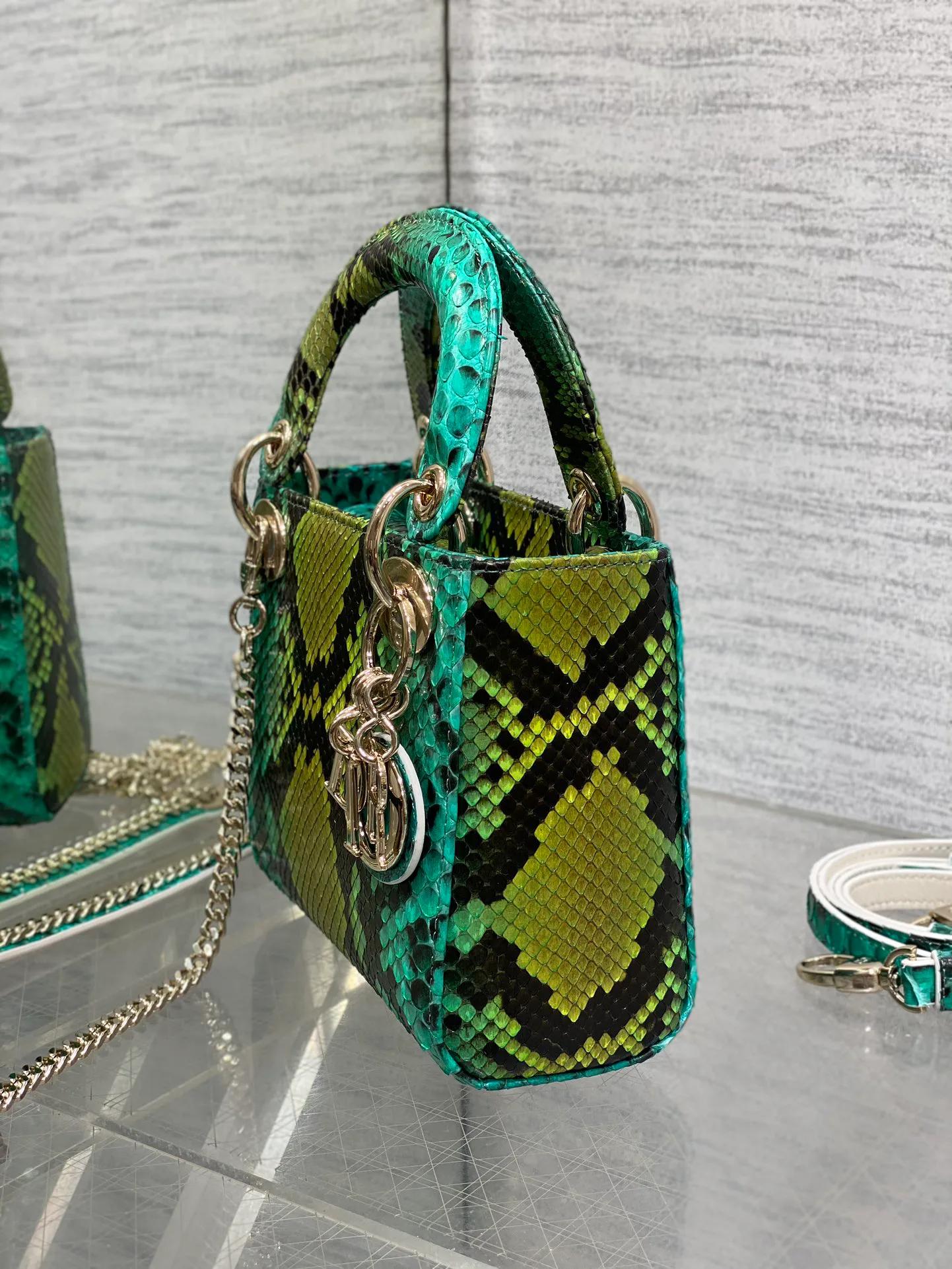 Классические Сумки Женские Christian Dior 11581748