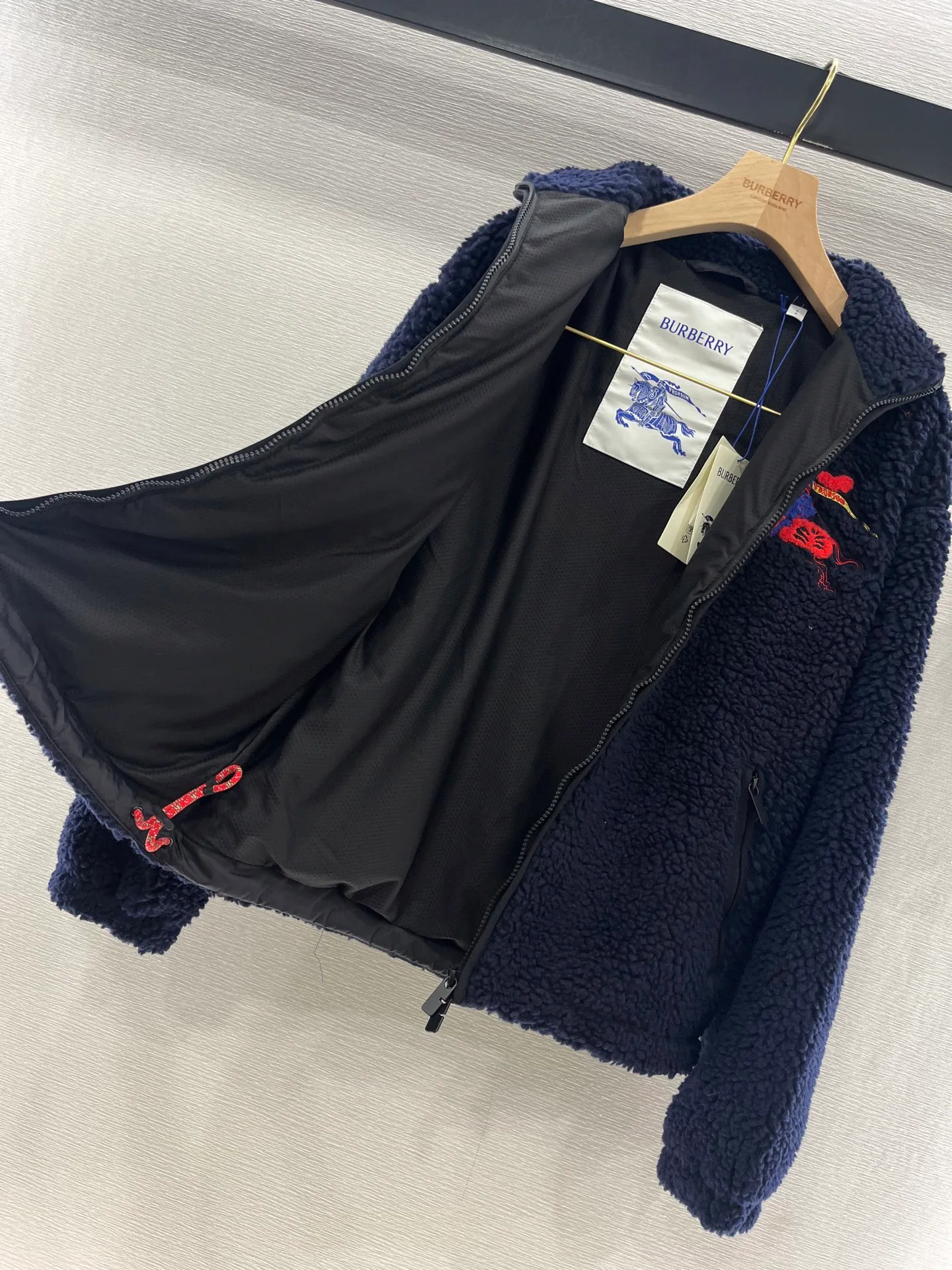 Куртки И Пуховики Женские Burberry 1273189