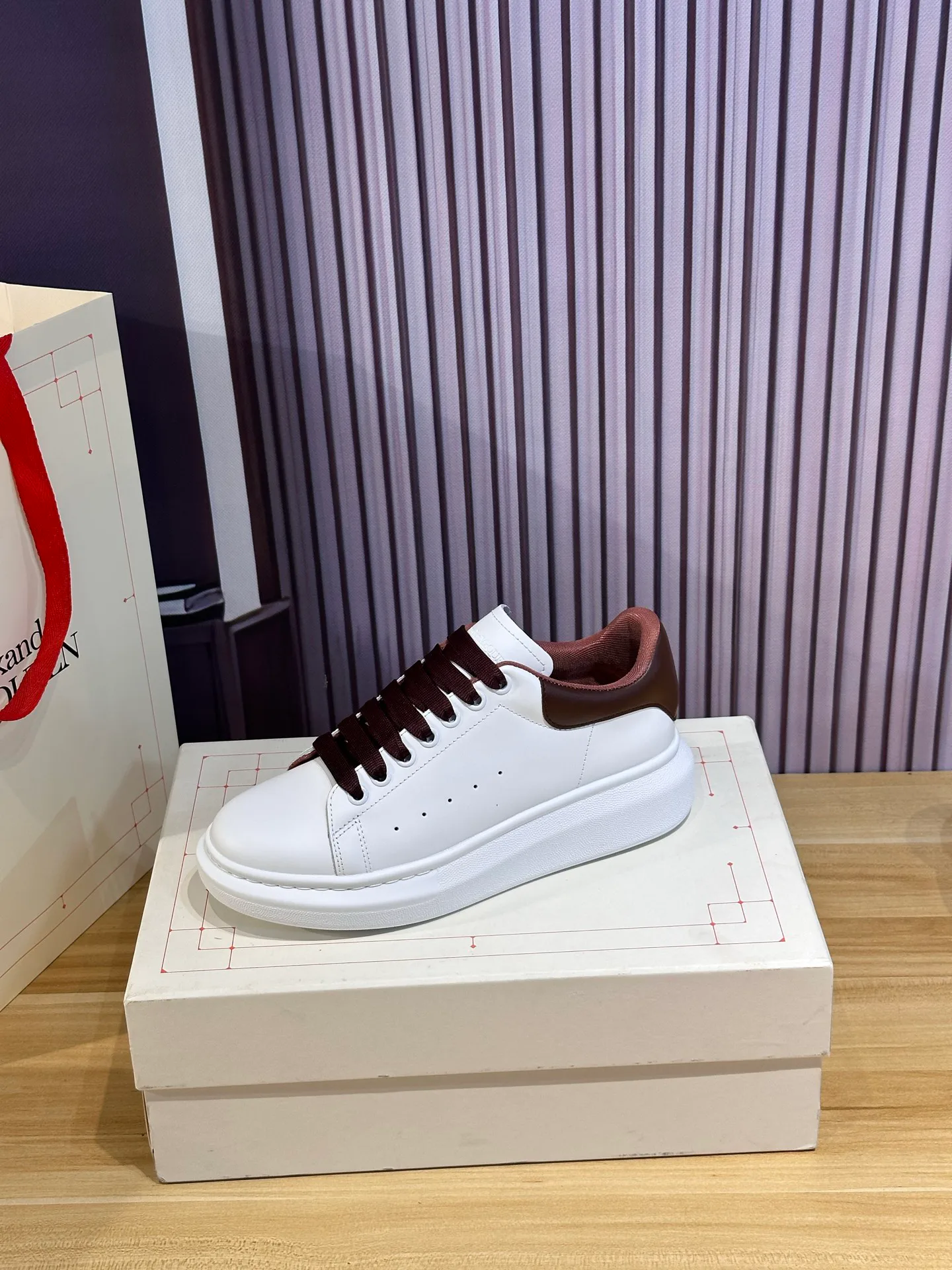 Кроссовки Женские Alexander Mcqueen 3470437