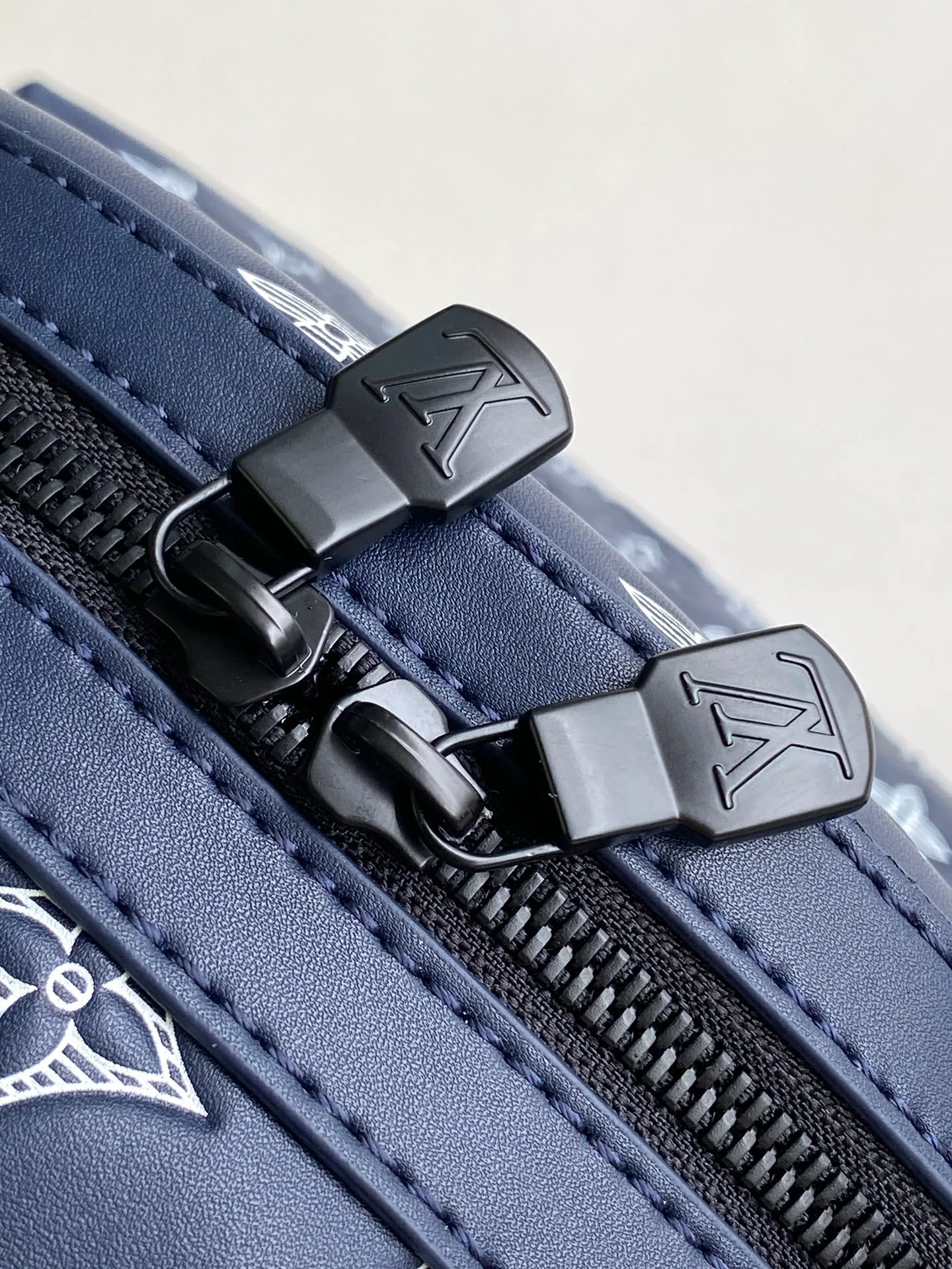 Рюкзаки Женские Louis Vuitton 13435261