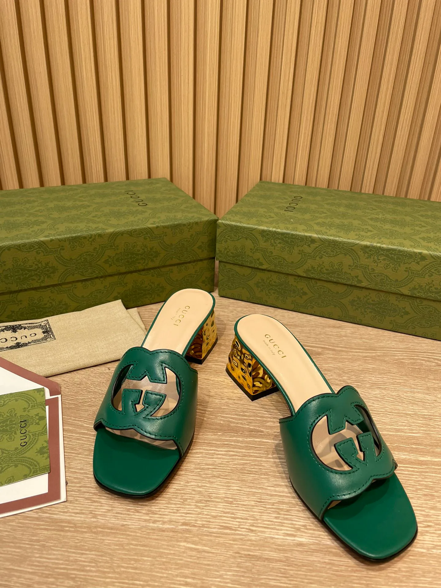 Босоножки Женские Gucci 11570