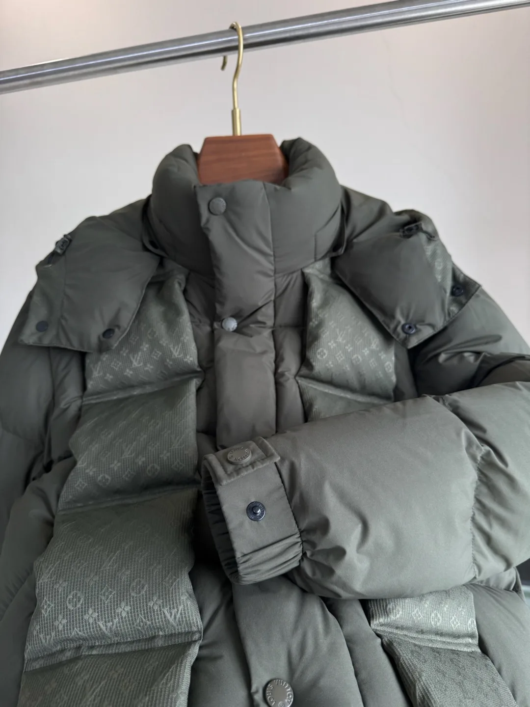 Куртки И Пуховики Женские Louis Vuitton 791783