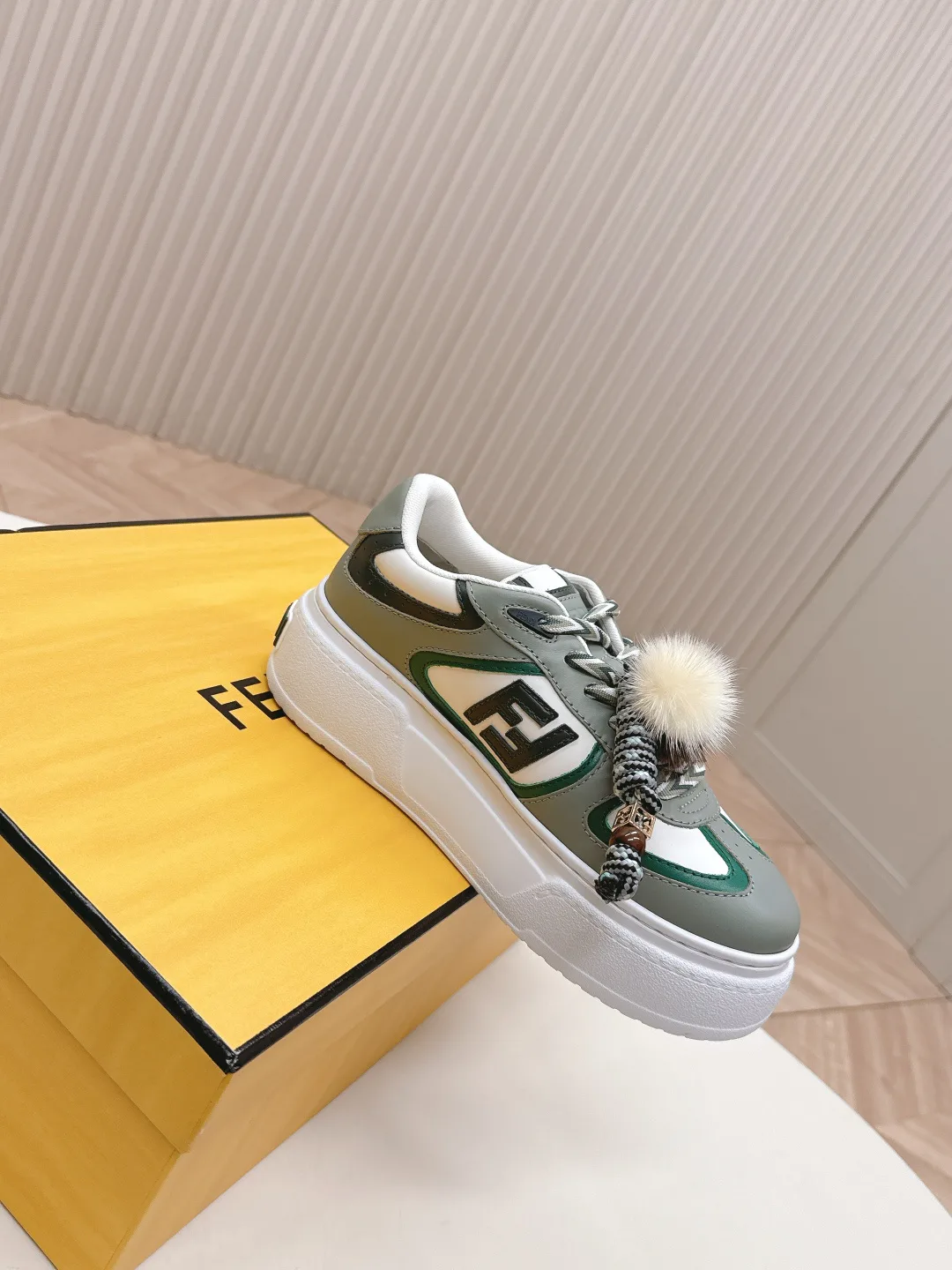 Кеды Женские Fendi 353140