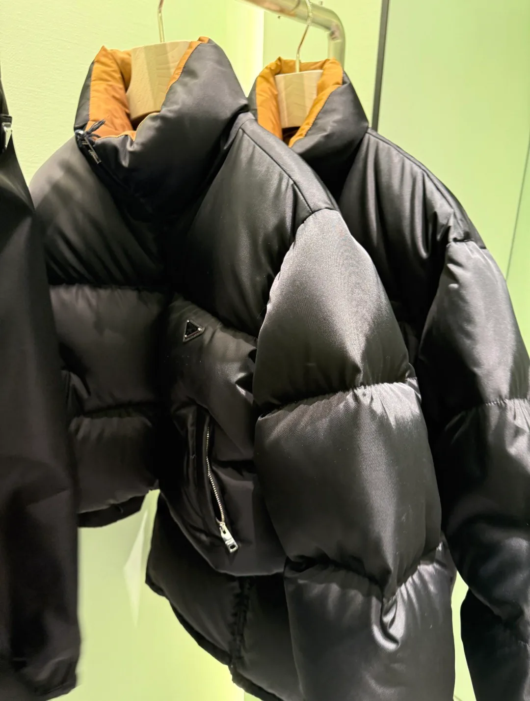 Куртки И Пуховики Женские Prada 19075619