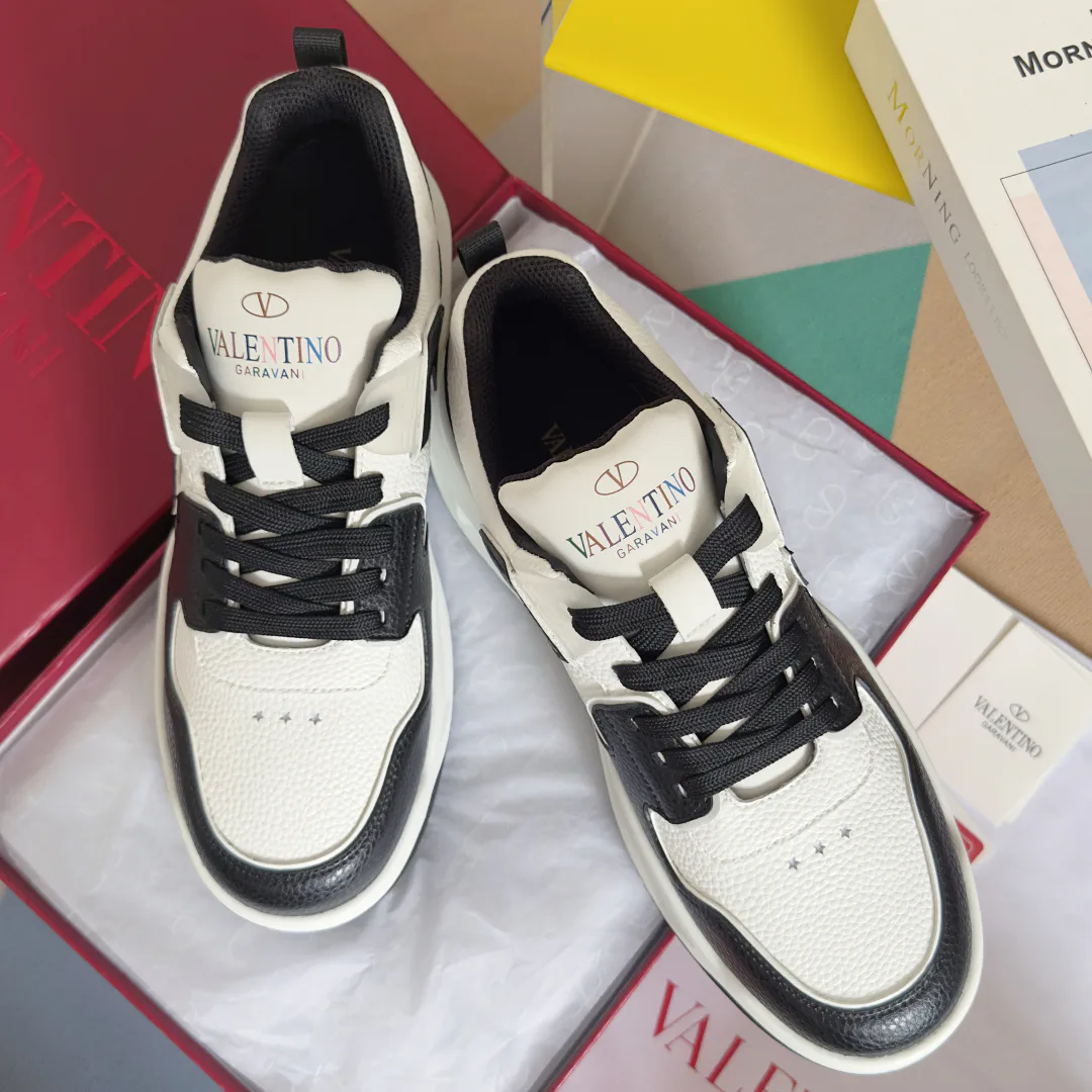 Кроссовки Женские Valentino 34608