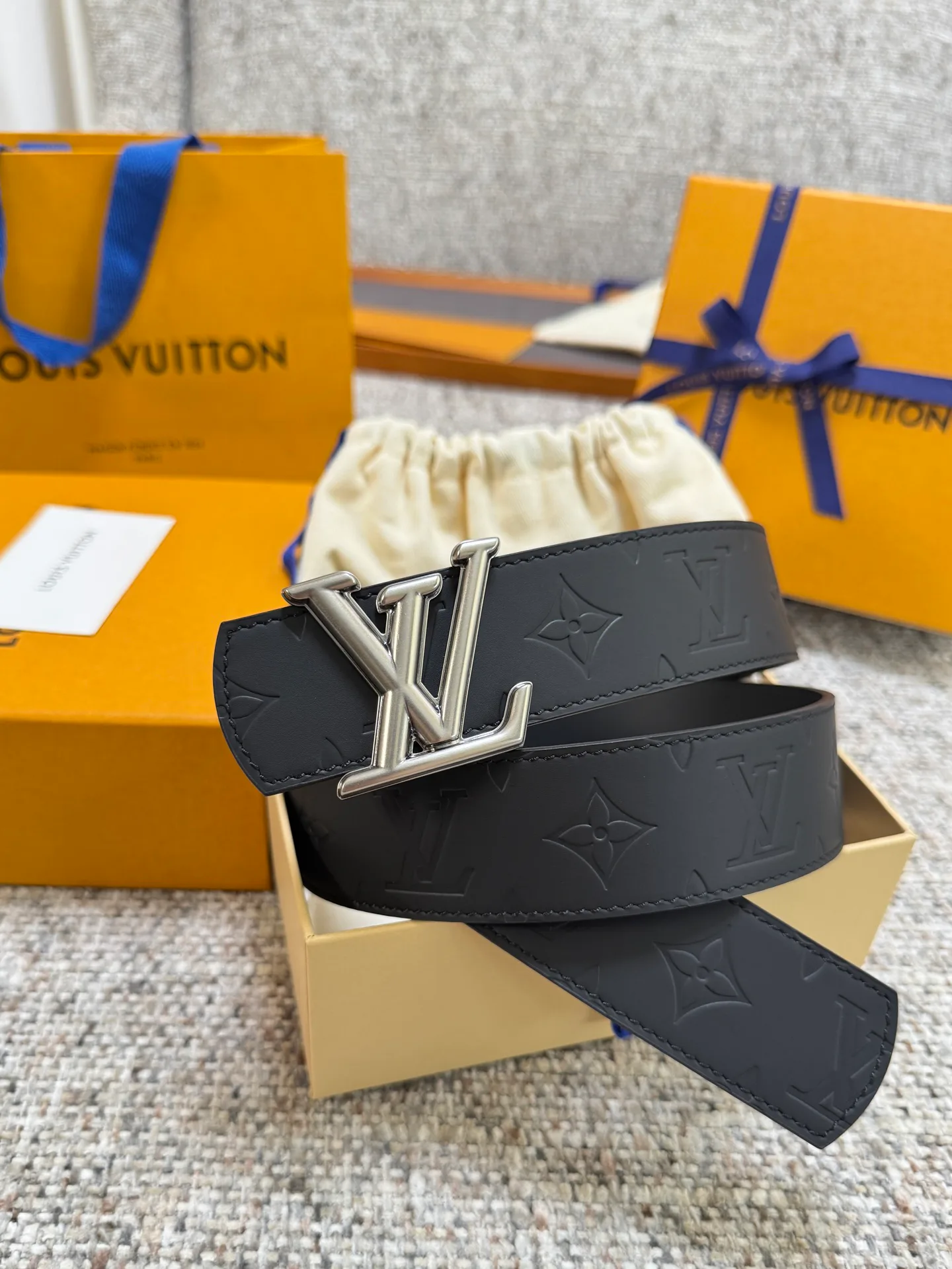 Ремни Louis Vuitton 14563670