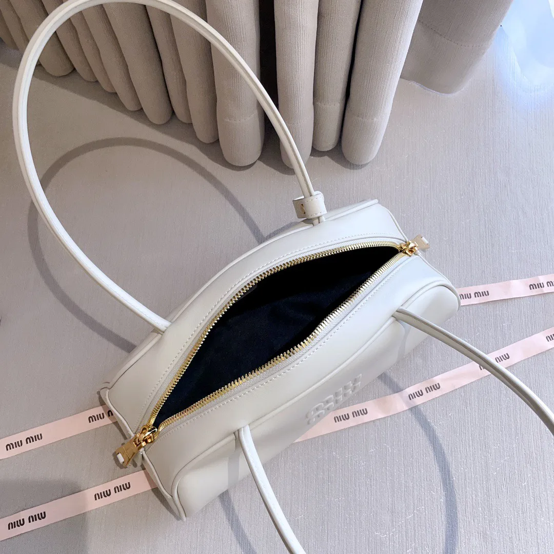 Классические Сумки Женские Miu Miu 11001575