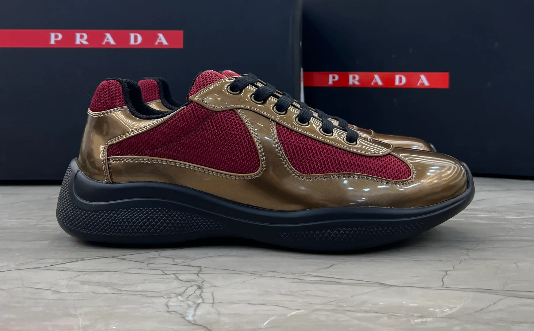 Кроссовки Женские Prada 18430439