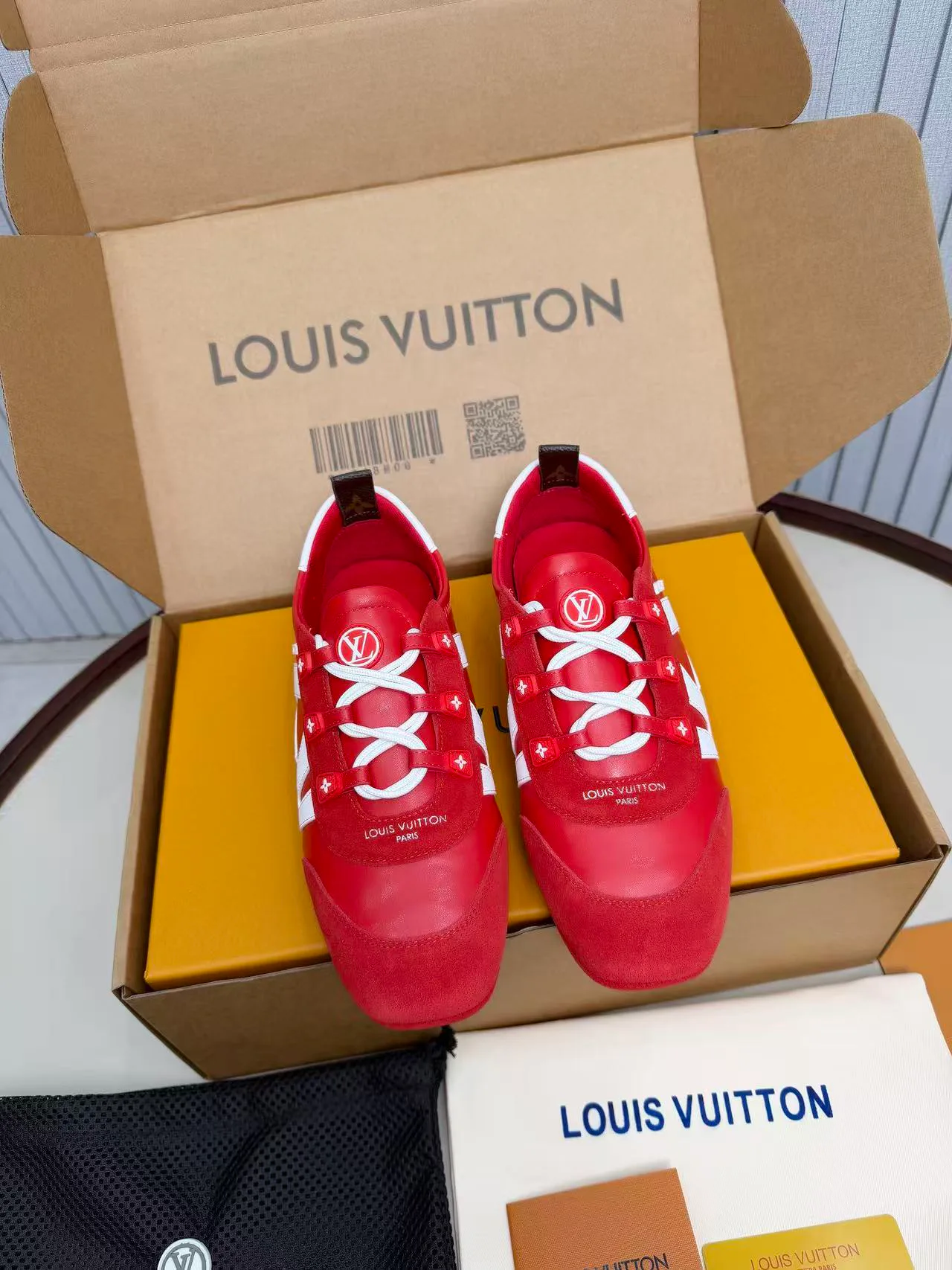 Кроссовки Женские Louis Vuitton 11250635