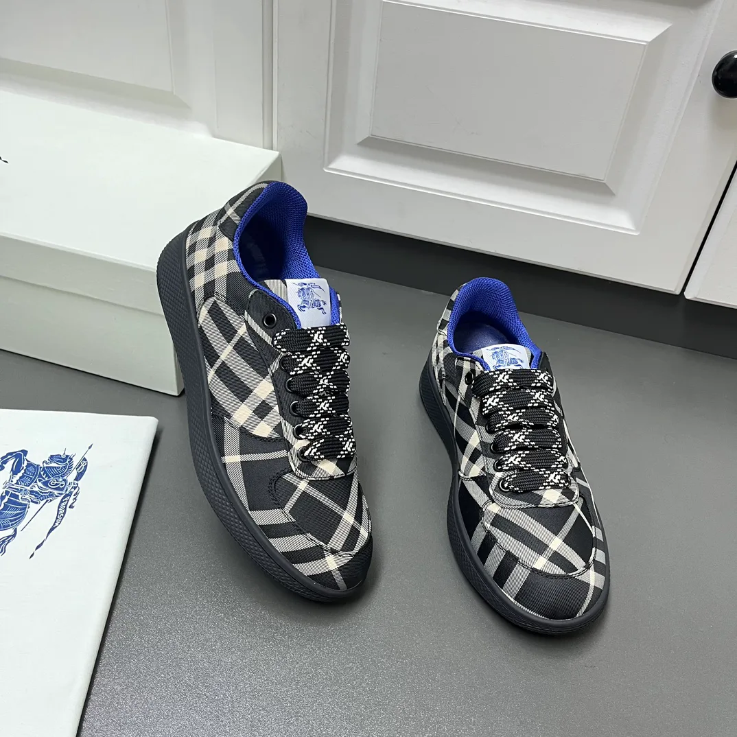 Кроссовки Женские Burberry 13267196