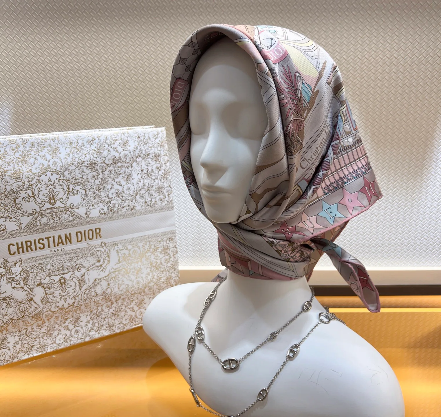 Платки Christian Dior 17561165