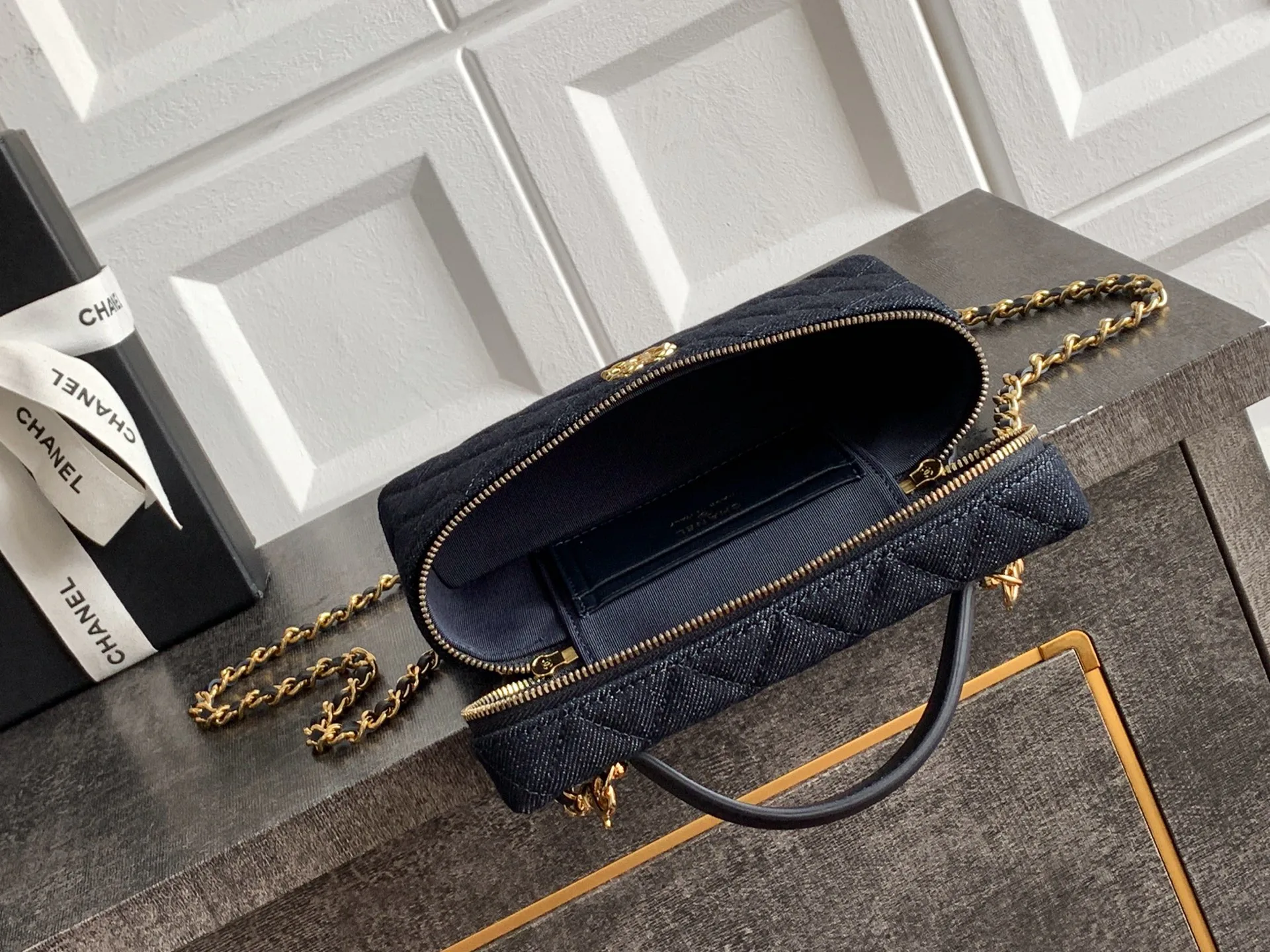 Сумки На Ремне Женские Chanel 13369836