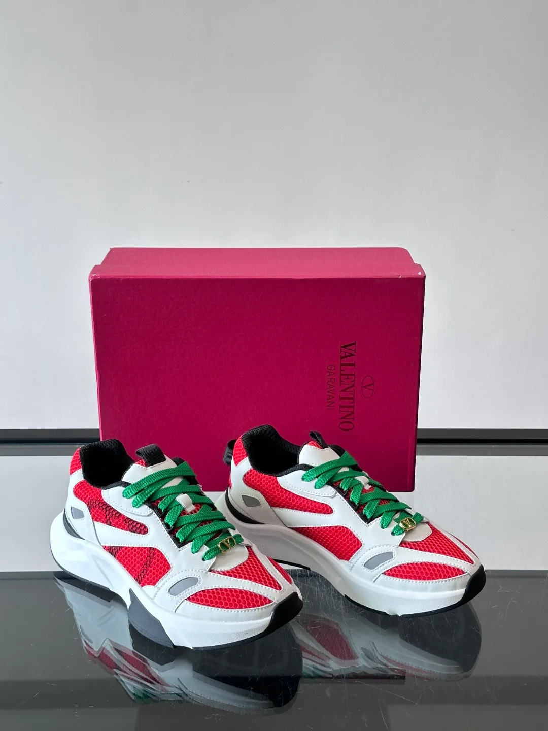 Кроссовки Женские Valentino 17224117