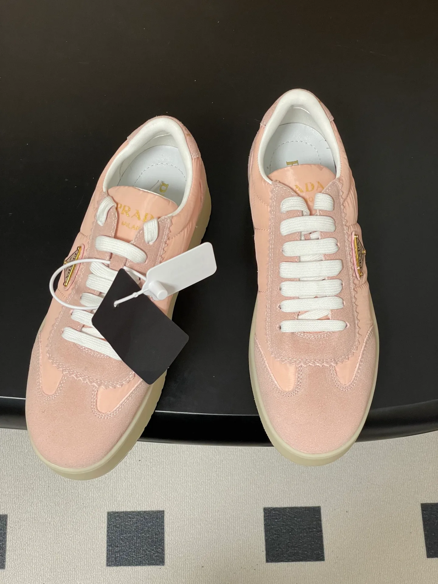 Кроссовки Женские Prada 12810937