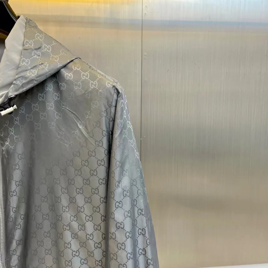 Куртки И Пуховики Женские Gucci 558481