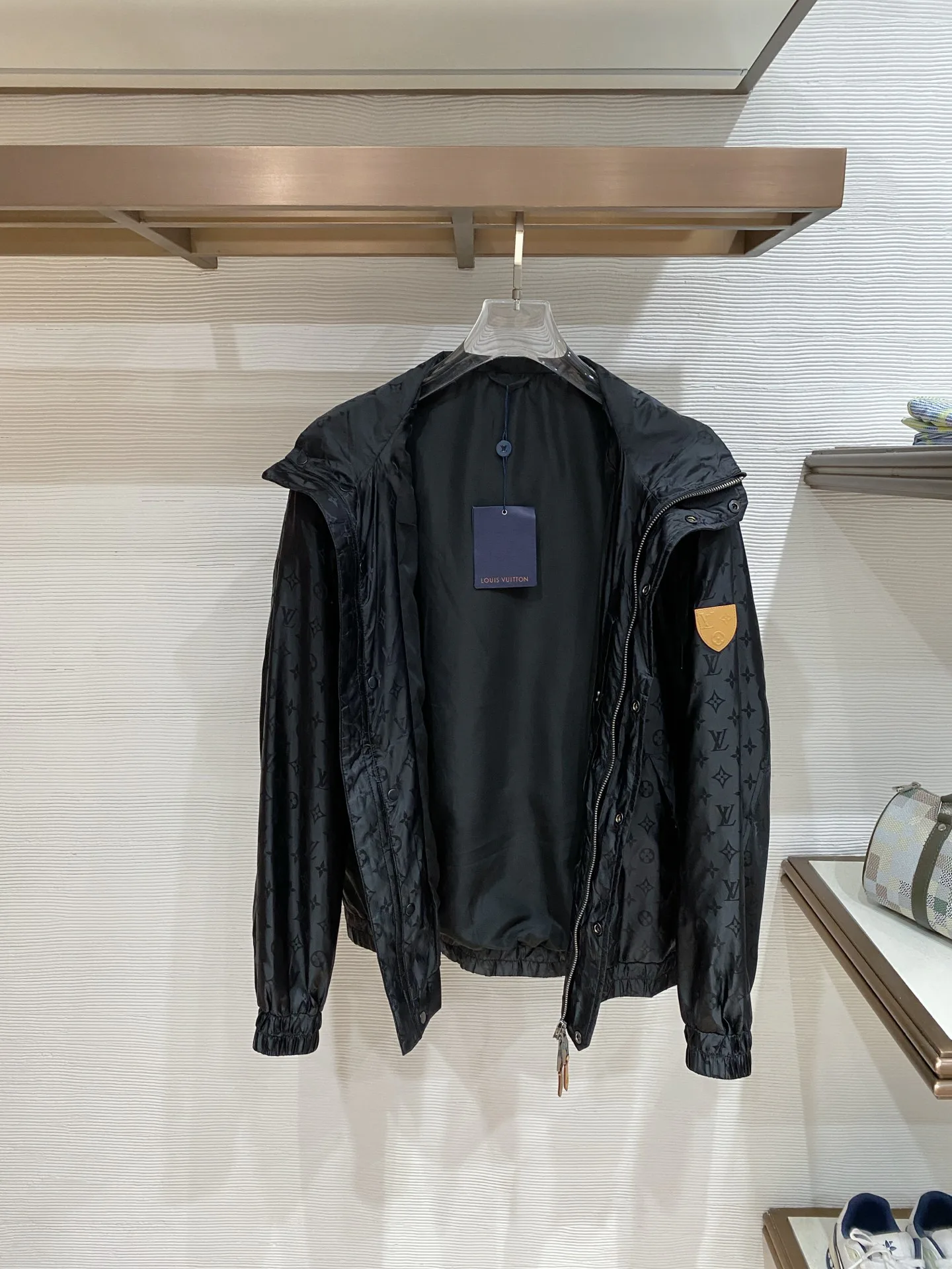Куртки И Пуховики Мужские Louis Vuitton 12713501