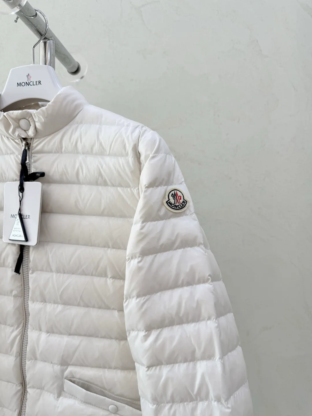 Куртки И Пуховики Женские Moncler 18052704