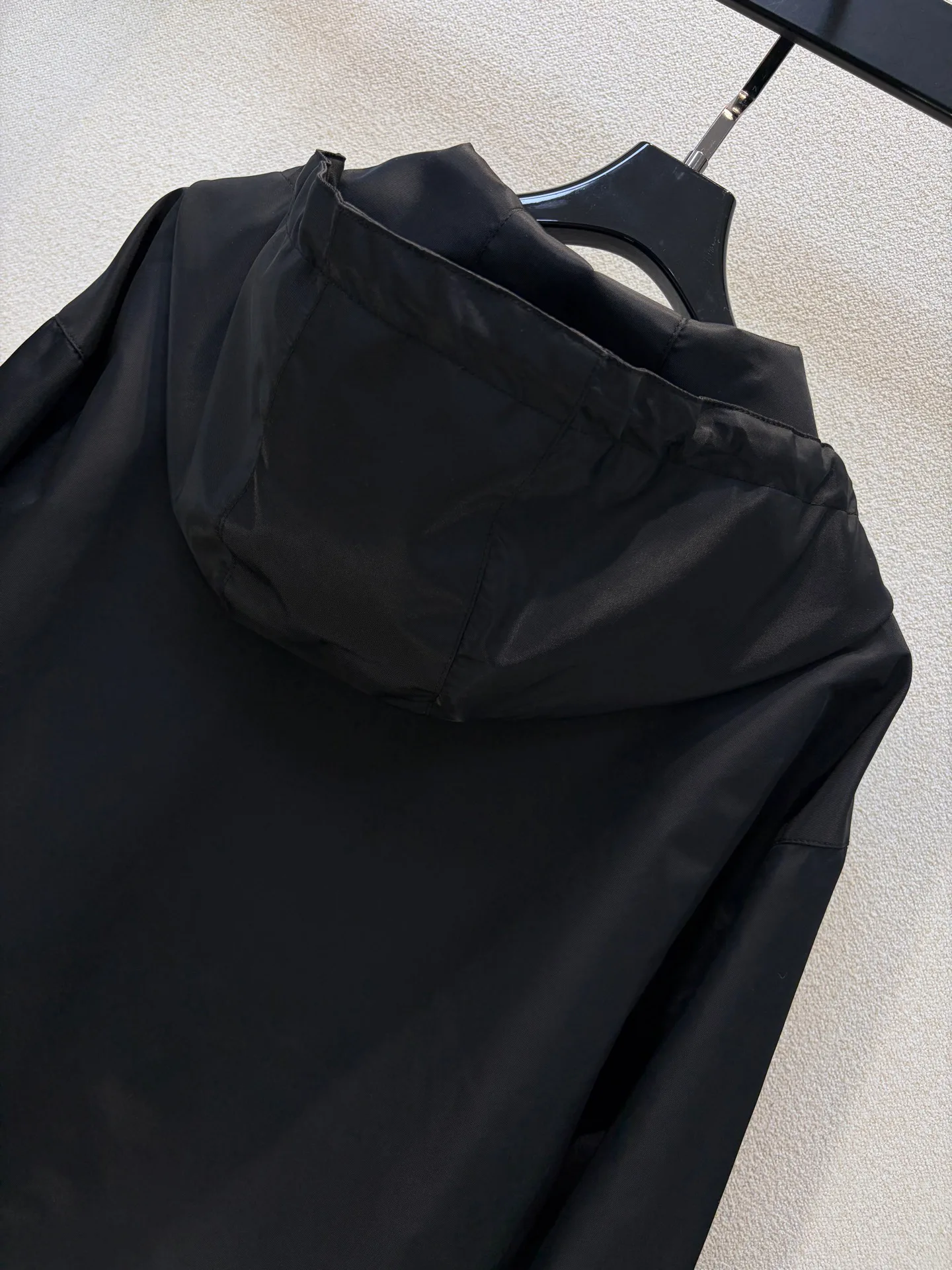 Куртки И Пуховики Женские Prada 18882537