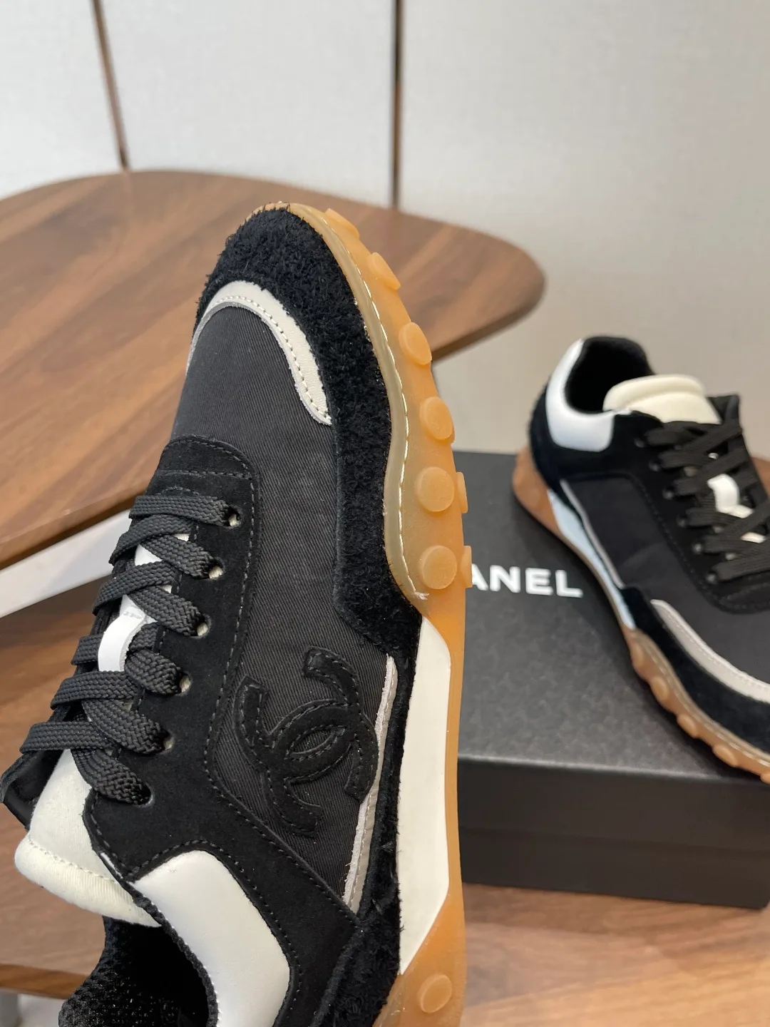 Кроссовки Женские Chanel 11646745