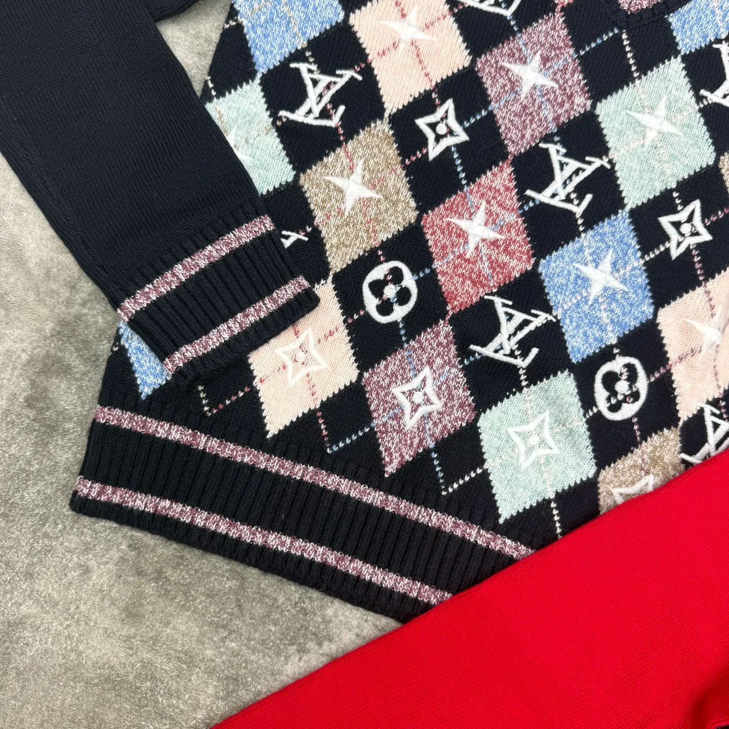 Джемперы И Свитеры Женские Louis Vuitton 18249248